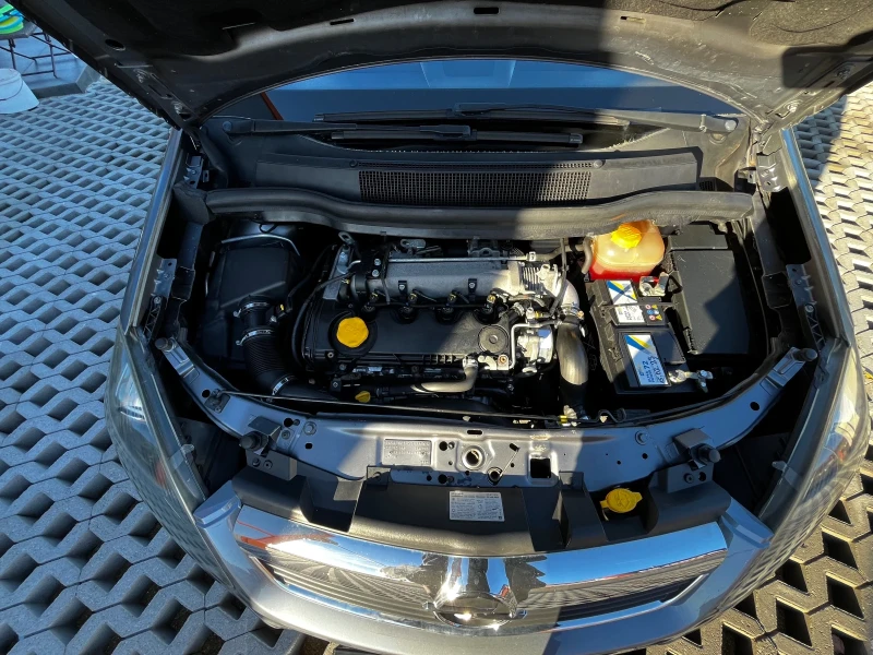 Opel Zafira 1.9CDTI 7 Места, снимка 15 - Автомобили и джипове - 52252860