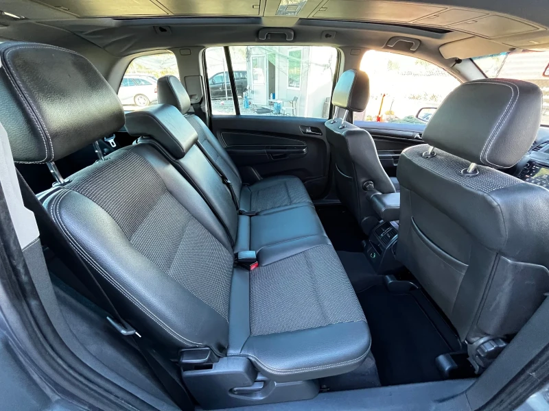 Opel Zafira 1.9CDTI 7 Места, снимка 12 - Автомобили и джипове - 52252860