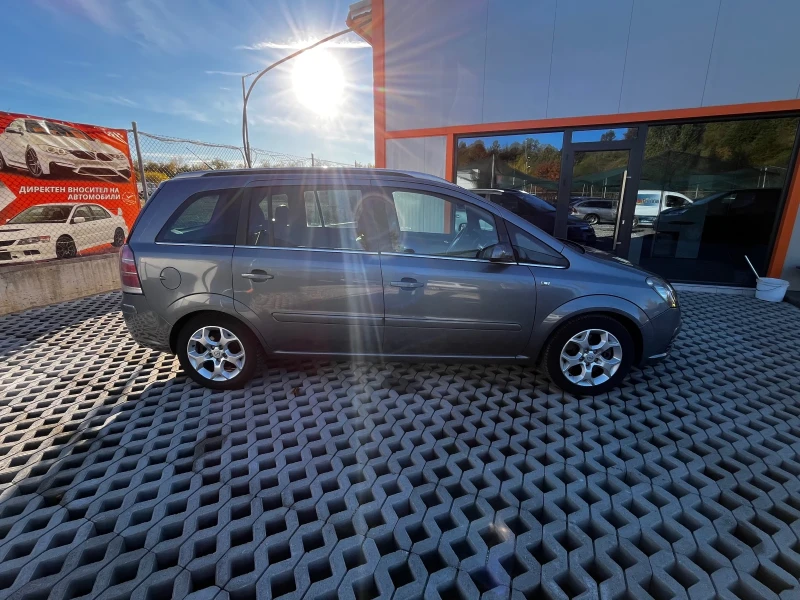 Opel Zafira 1.9CDTI 7 Места, снимка 6 - Автомобили и джипове - 52252860