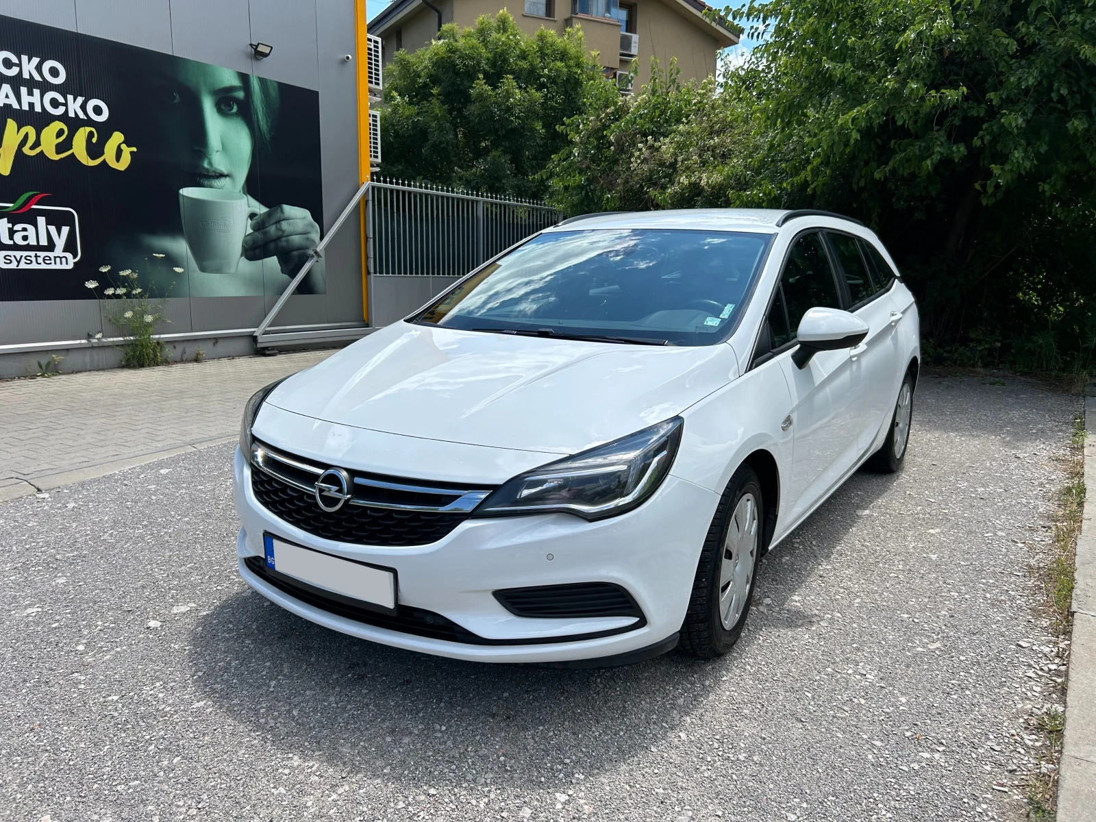 Opel Astra 1.6 CDTI   136 к.с. Отлично състояние, снимка 1