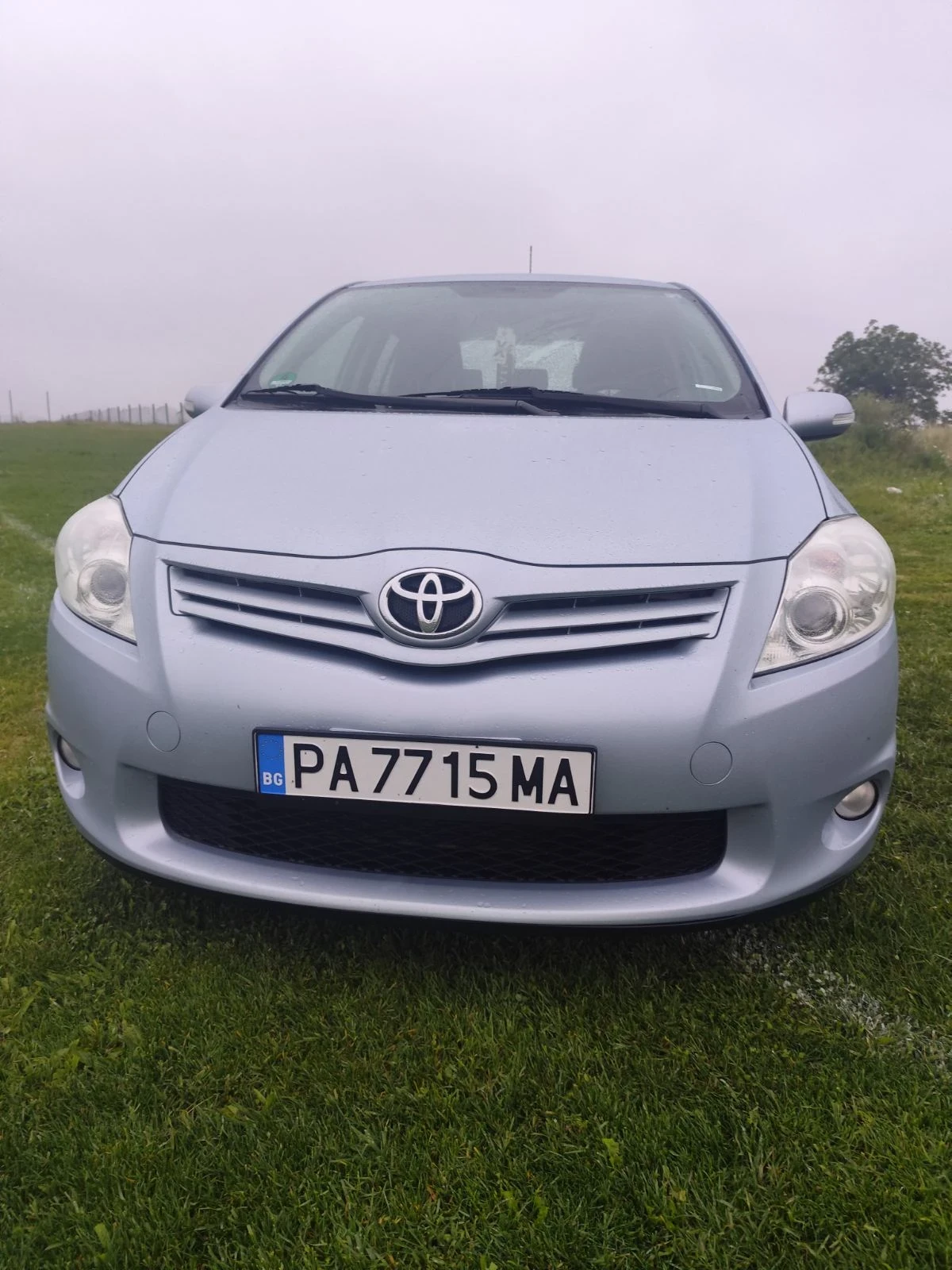Toyota Auris 2.00 126 коня - изображение 2