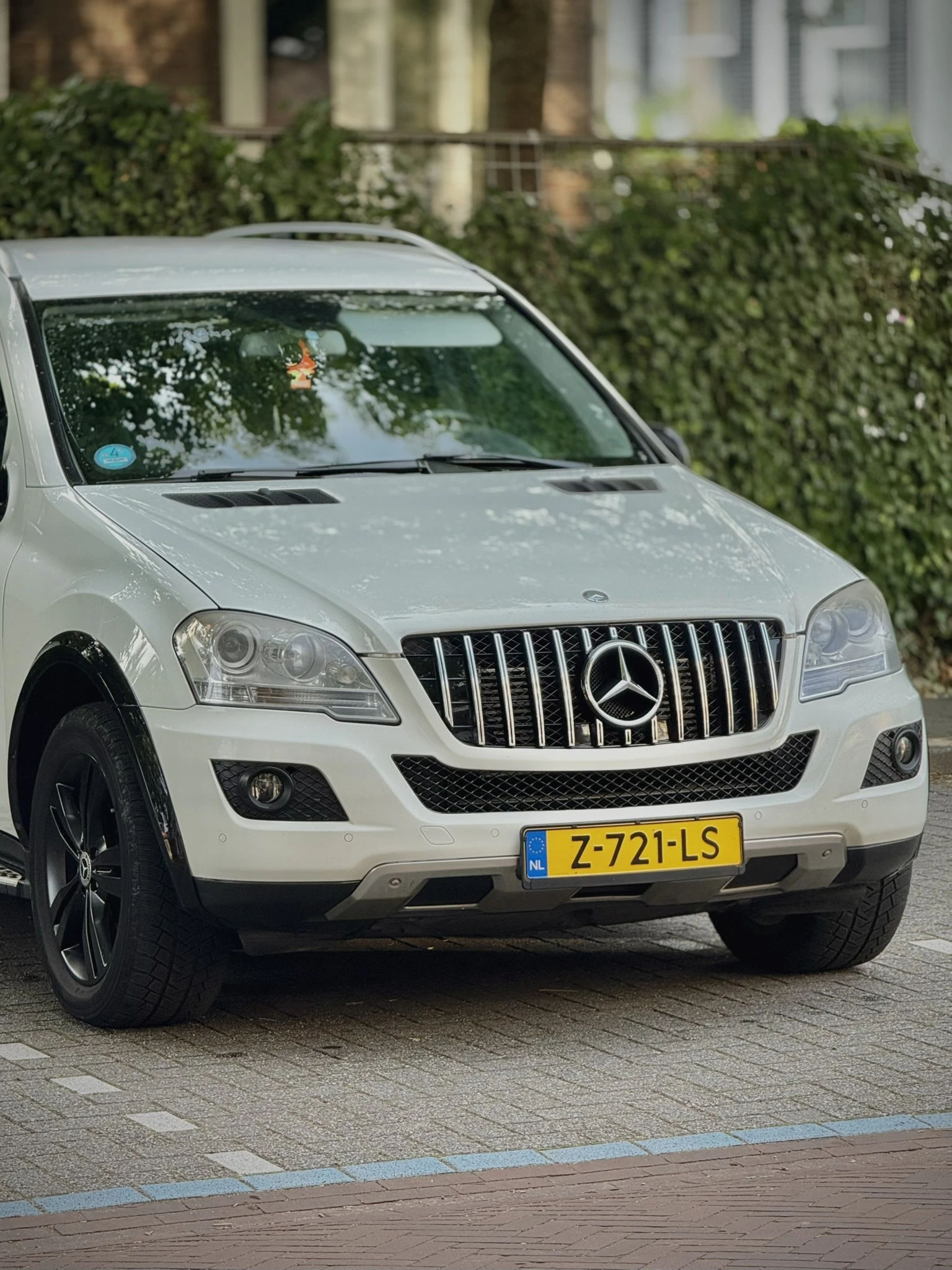 Mercedes-Benz 320  - изображение 5