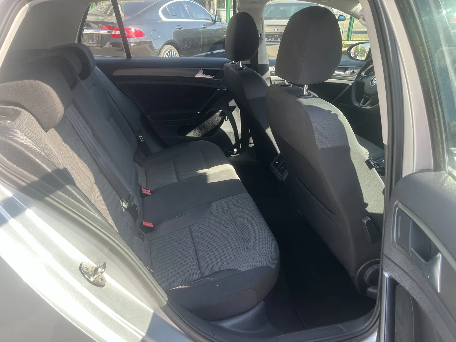VW Golf 1.6 - изображение 10