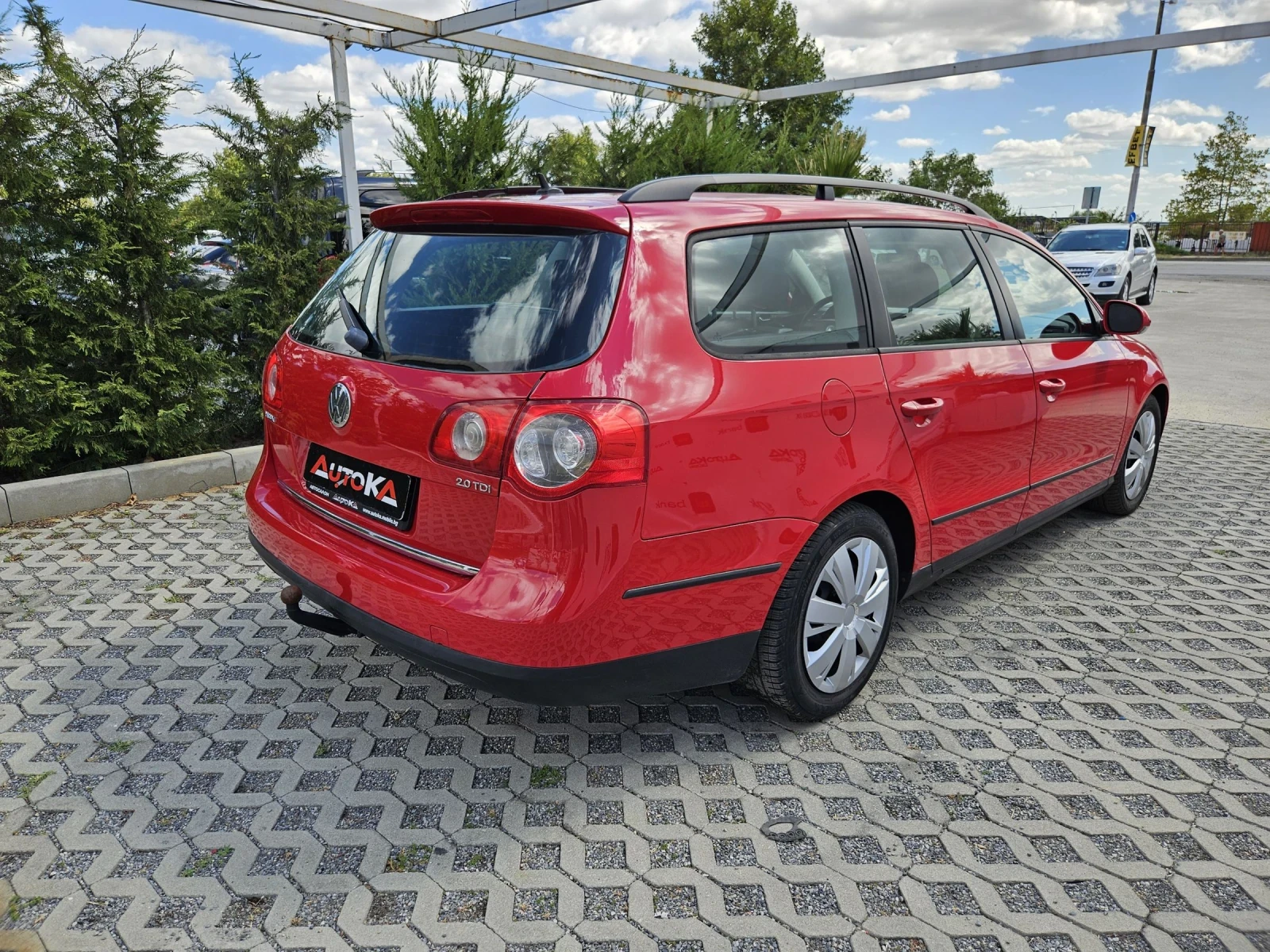 VW Passat 2.0TDI-140kc= 8КЛАПАНА= ШИБЕДАХ= АВТОПИЛОТ - изображение 3