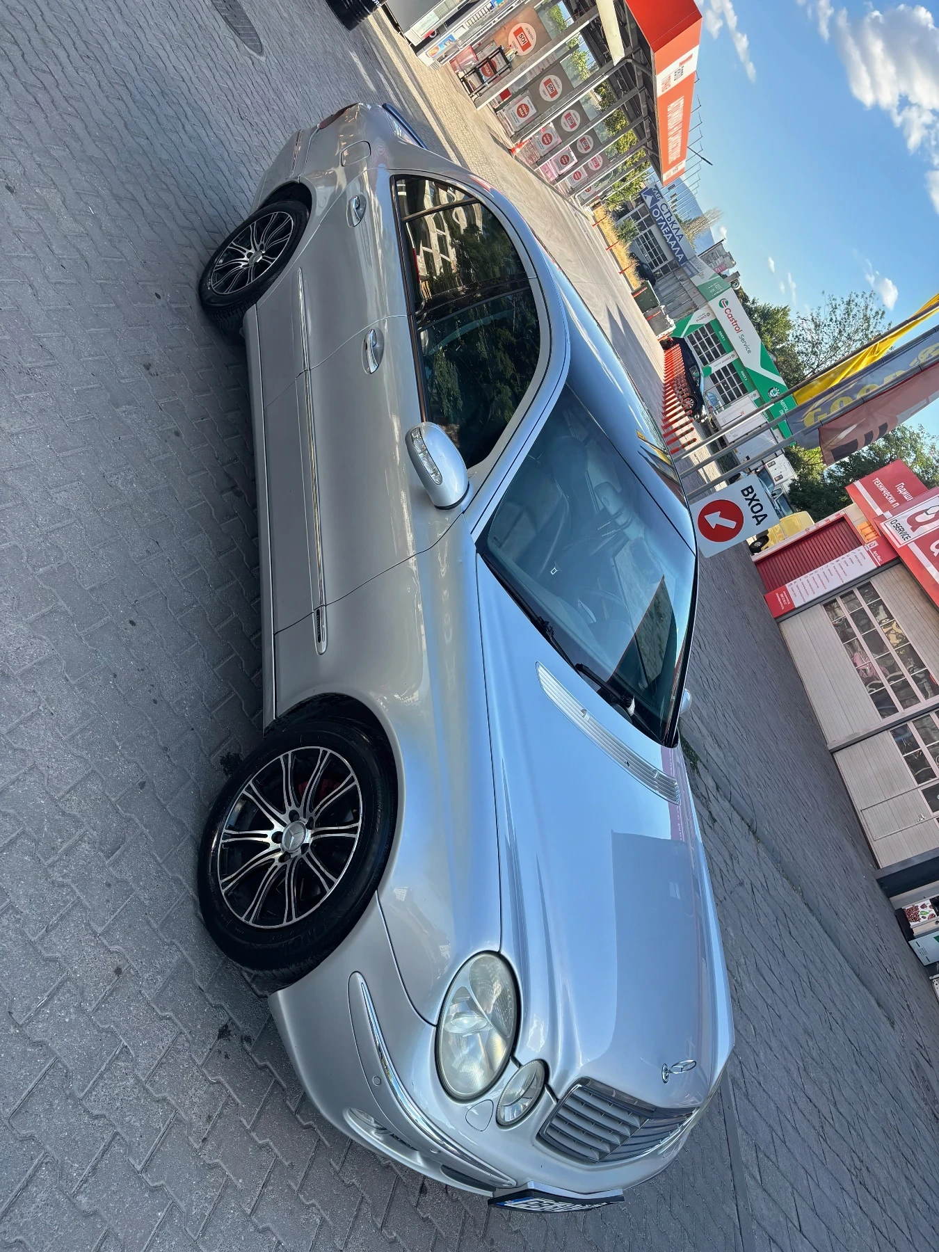 Mercedes-Benz E 270  - изображение 2