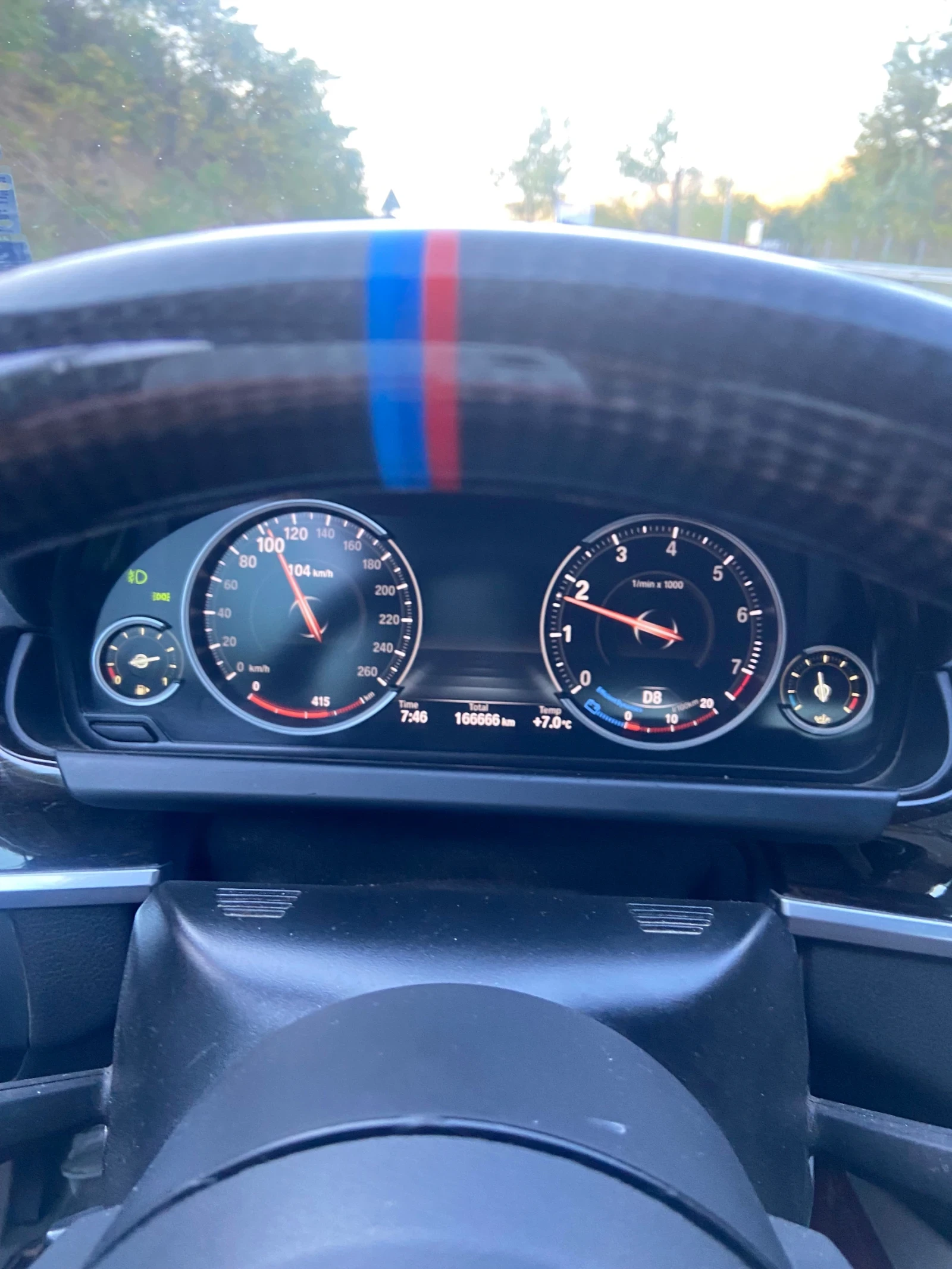 BMW 750 Дигитално Табло - изображение 3