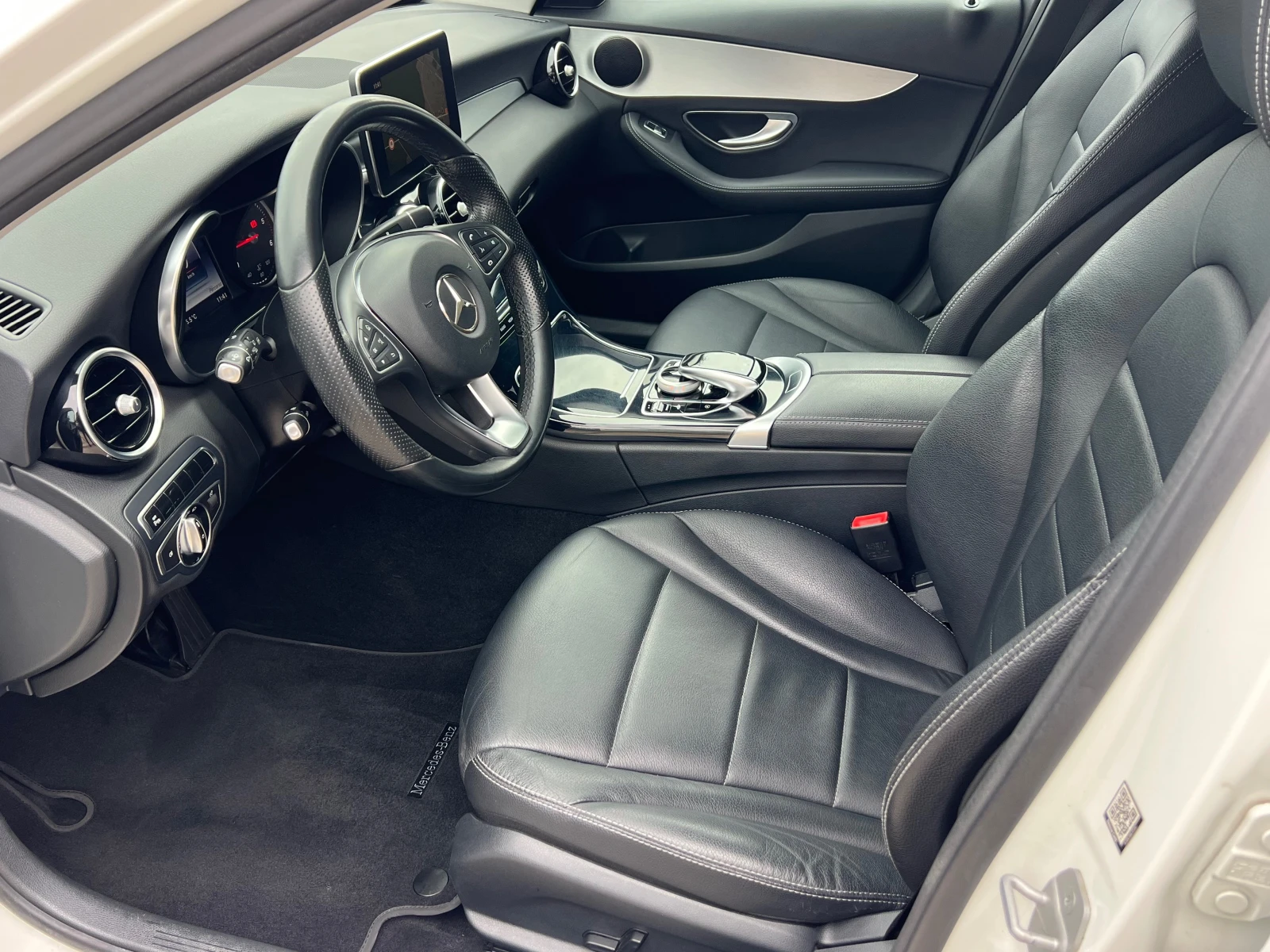 Mercedes-Benz C 220 d, 4-MATIC, AMG LINE, NIGHT PACK, FULL SERV. KATO  - изображение 8