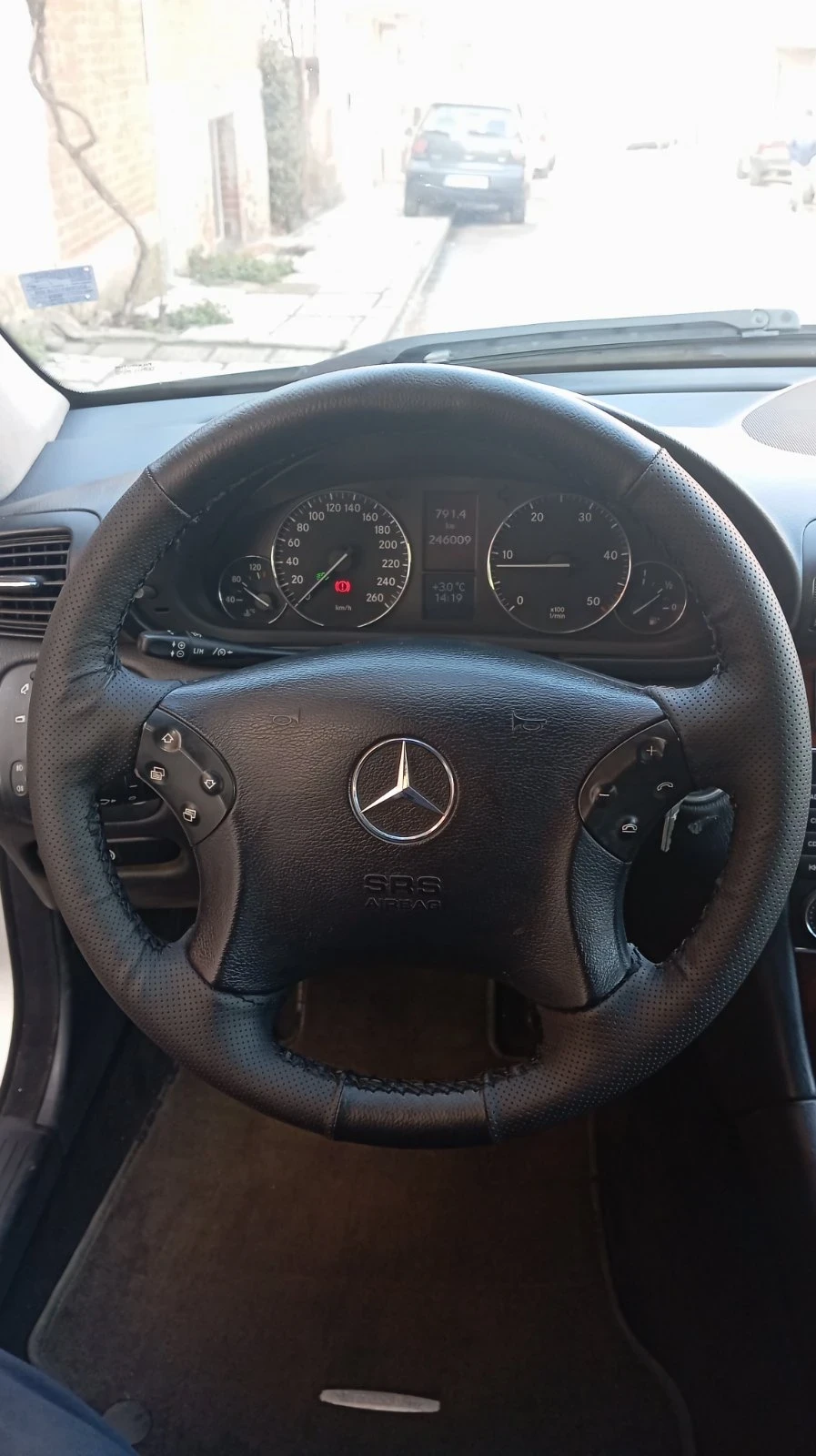 Mercedes-Benz C 220 | Mobile.bg � ����������� 9