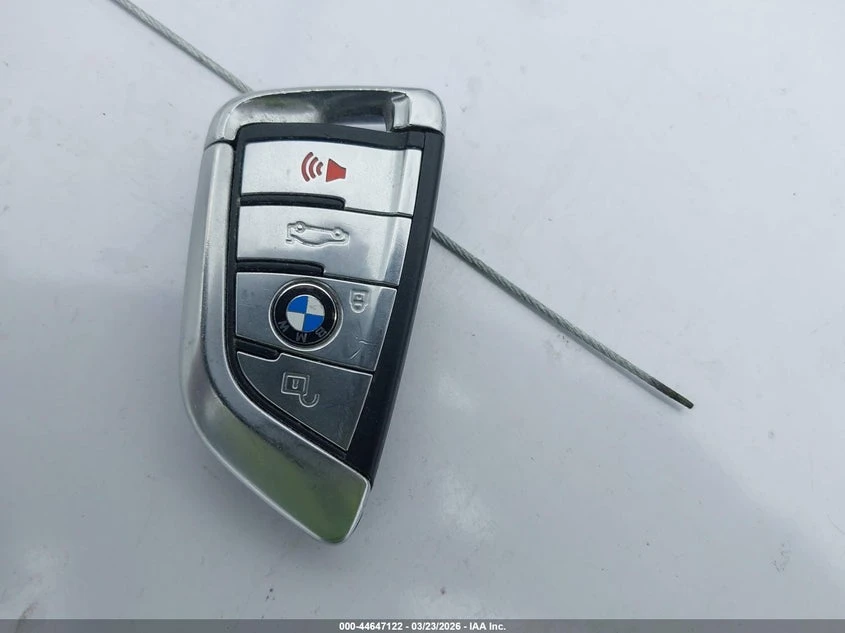 BMW 740 3.0l I xDrive, снимка 11 - Автомобили и джипове - 54066287