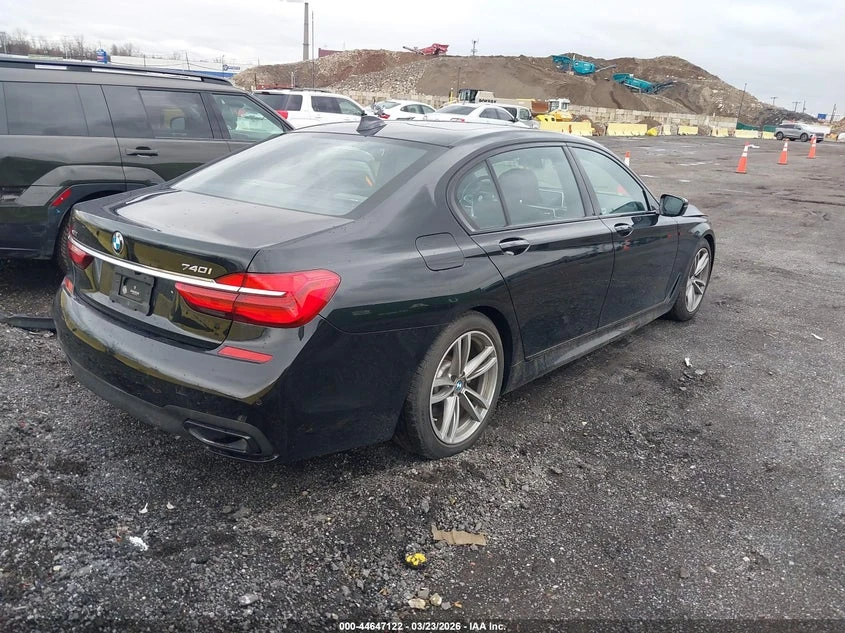 BMW 740 3.0l I xDrive, снимка 4 - Автомобили и джипове - 54066287