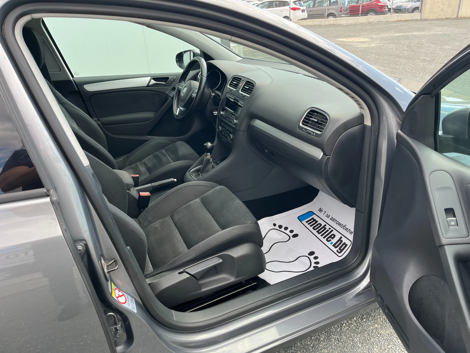 VW Golf 1.6i-Газов Инжекцион, снимка 7 - Автомобили и джипове - 54122634