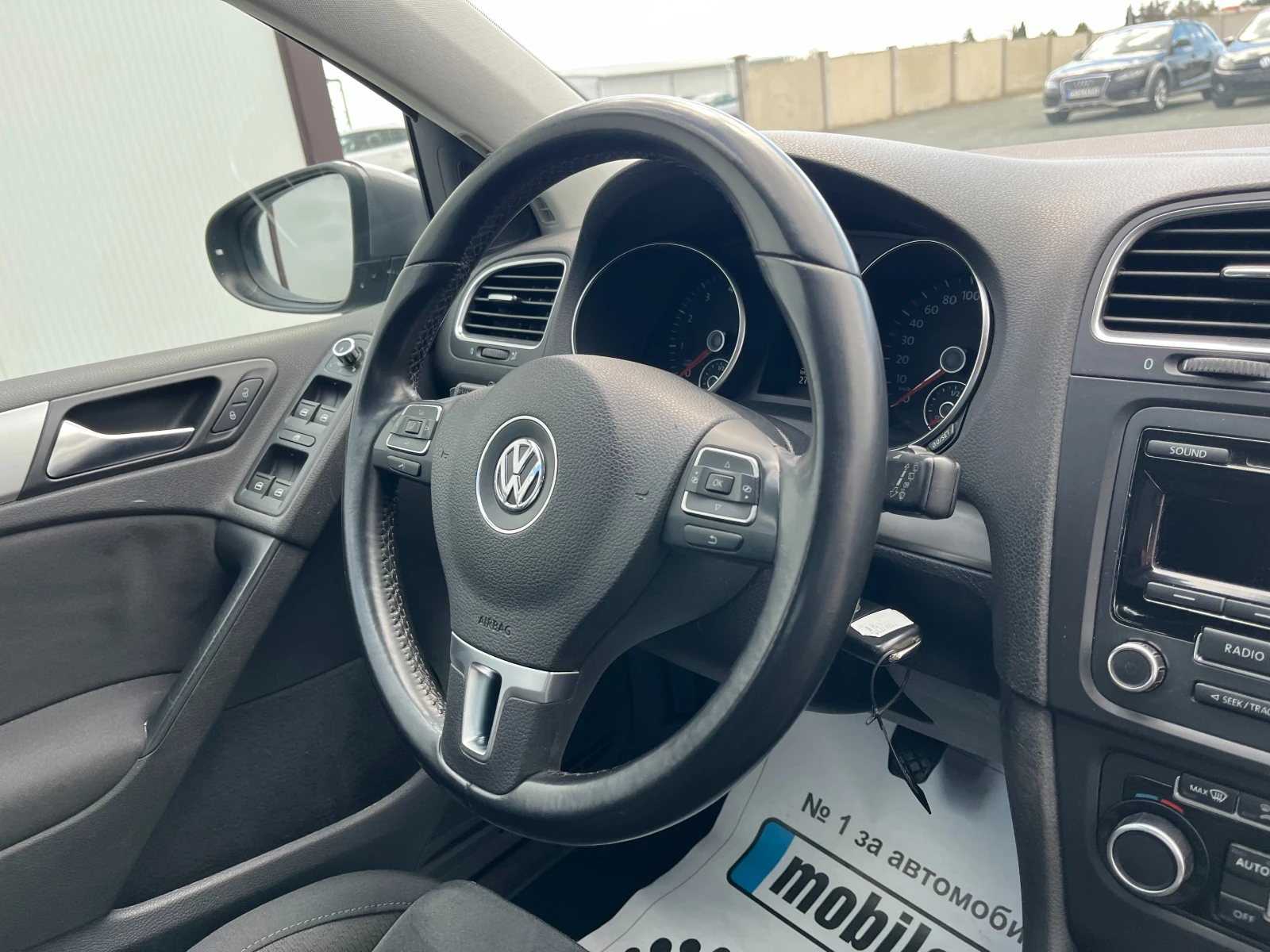 VW Golf 1.6i-Газов Инжекцион, снимка 9 - Автомобили и джипове - 54122634