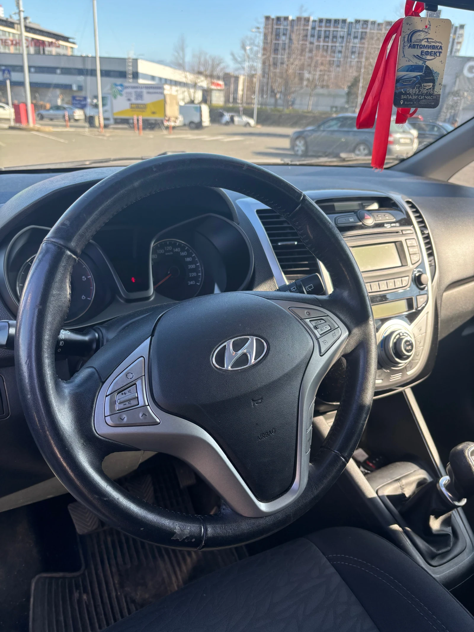 Hyundai Ix20 1.4 CRDi 90 к.с. Климатроник, Подгрев, Темпомат , снимка 5 - Автомобили и джипове - 54237936
