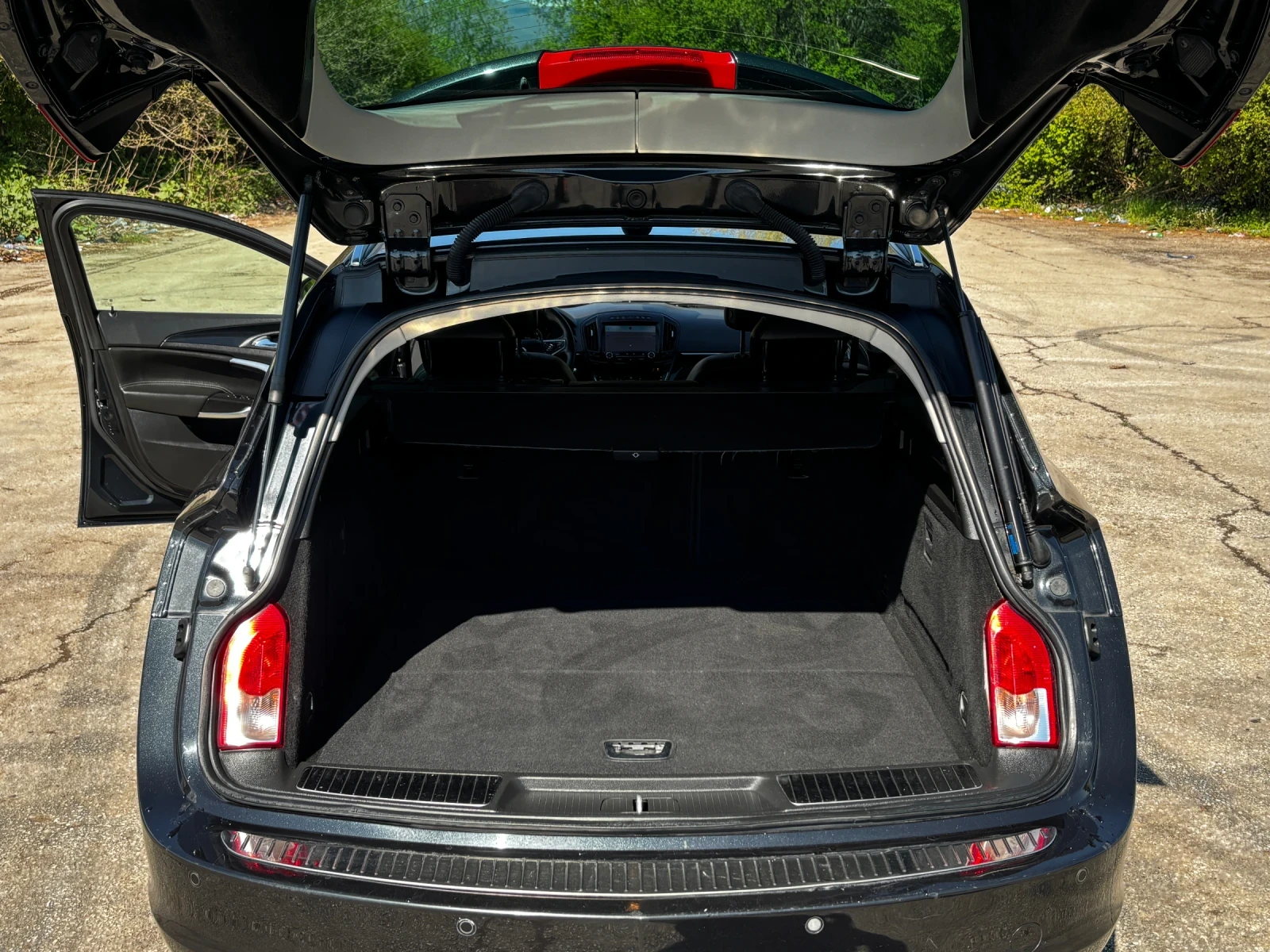 Opel Insignia Facelift - 4* 4 - Cosmo - Lane Assist , снимка 9 - Автомобили и джипове - 54290157