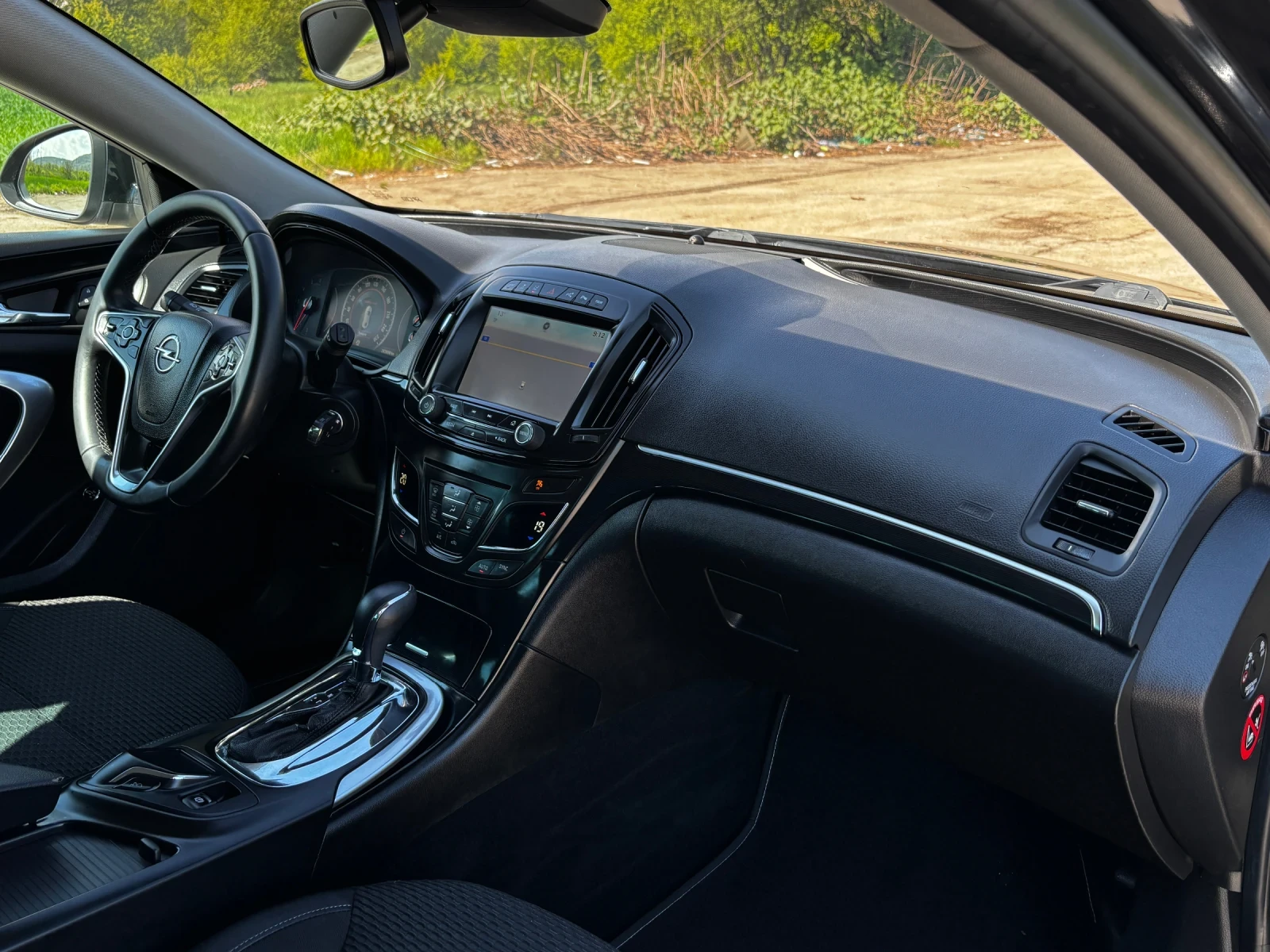 Opel Insignia Facelift - 4* 4 - Cosmo - Lane Assist , снимка 14 - Автомобили и джипове - 54290157