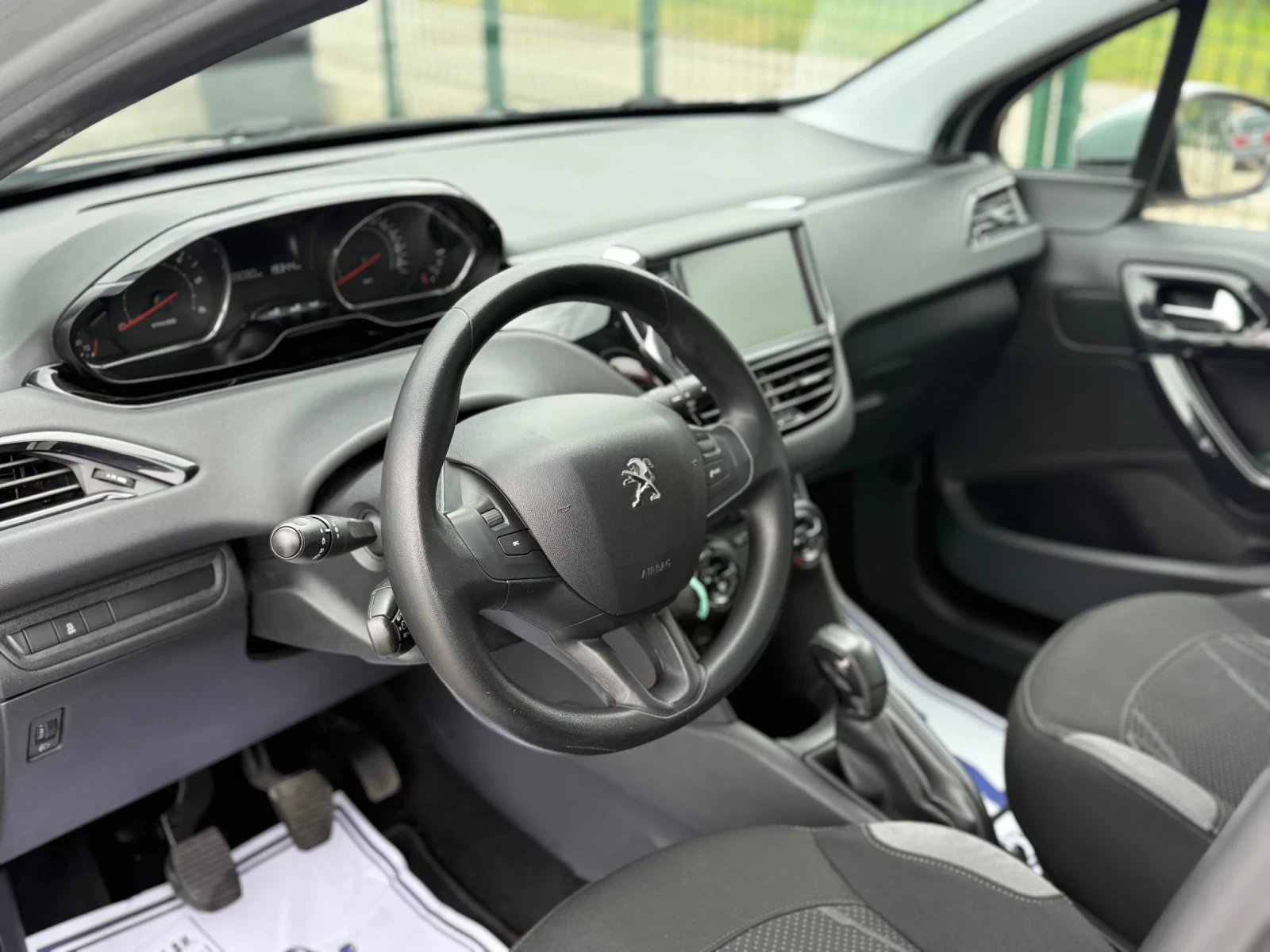Peugeot 208 1.4HDI* �������* ����5* ���� ����* ������� | Mobile.bg � ����������� 10