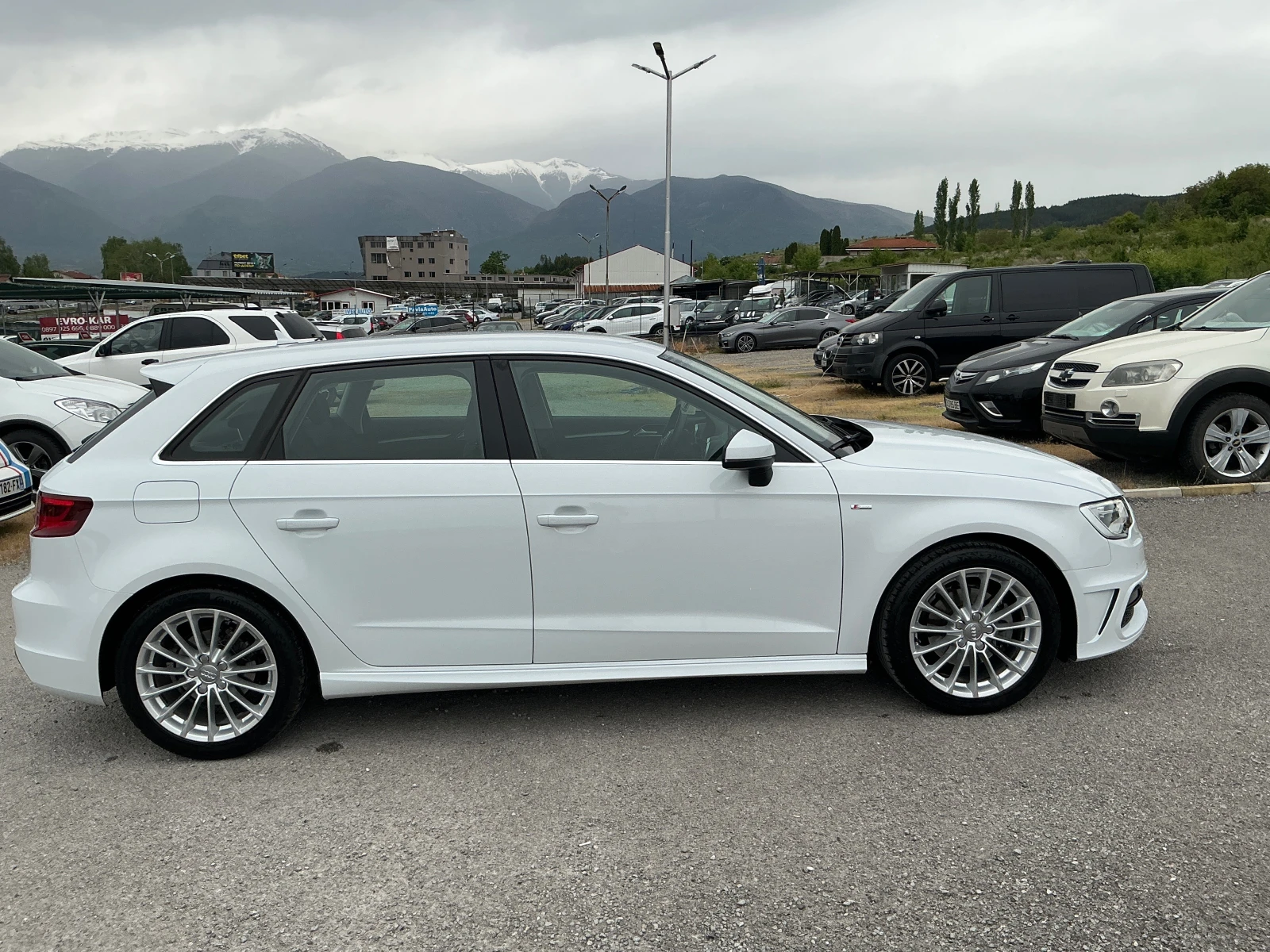 Audi A3 1.6 TDI S-Line, снимка 4 - Автомобили и джипове - 54476718