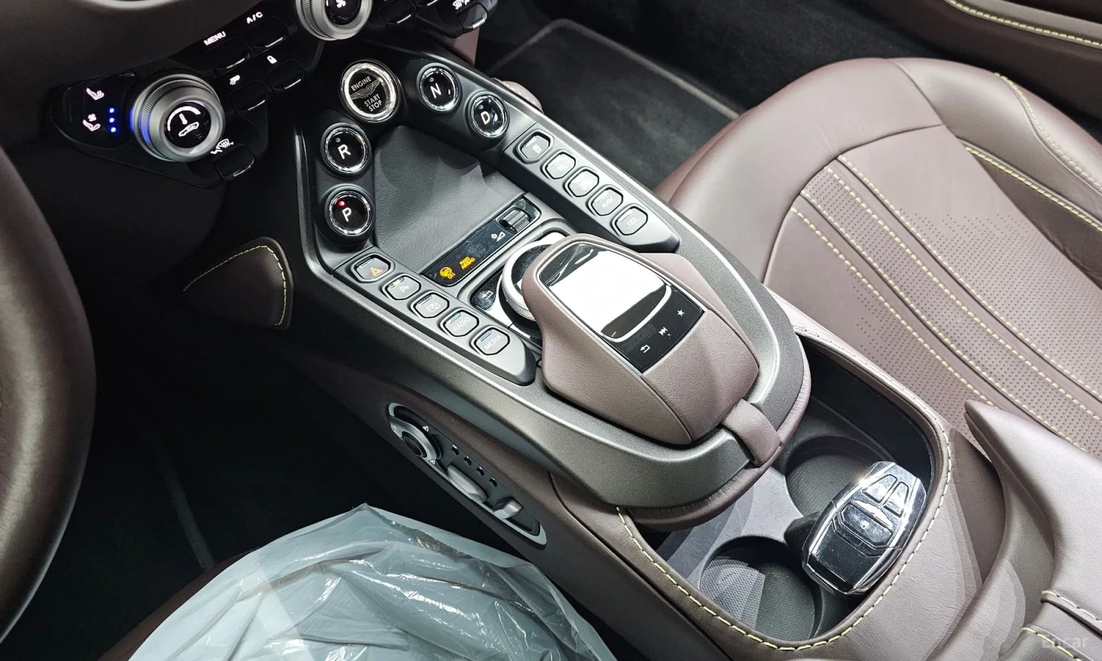 Aston Martin V8 Vantage 4.0 V8 Coupe | Mobile.bg � ����������� 15