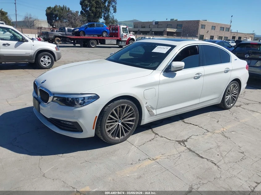 BMW 530E 2.0l Iperformance, снимка 2 - Автомобили и джипове - 54619314