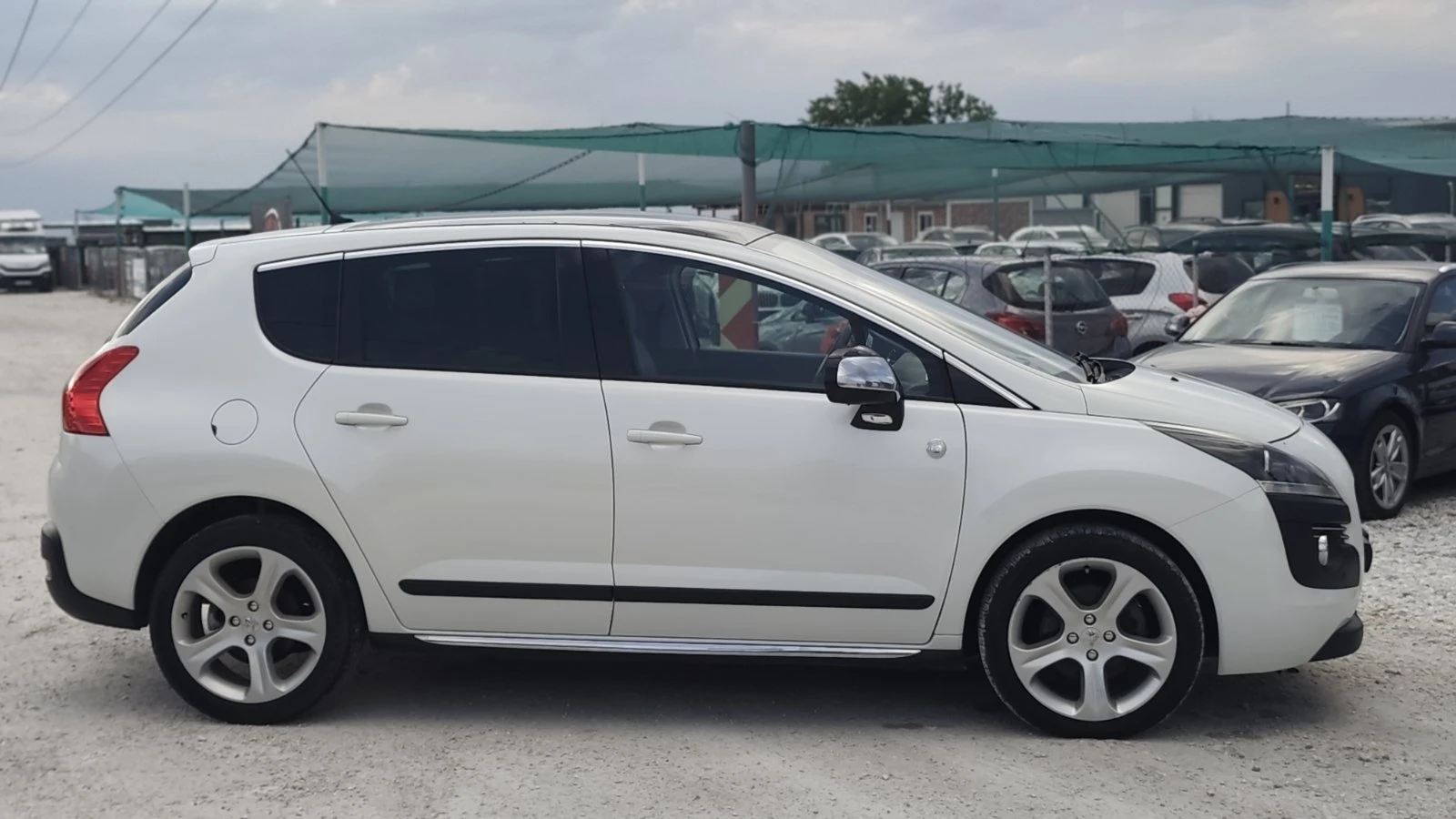 Peugeot 3008 2.0 HDI 150kc Navi Кожа Панорама, снимка 9 - Автомобили и джипове - 54838943