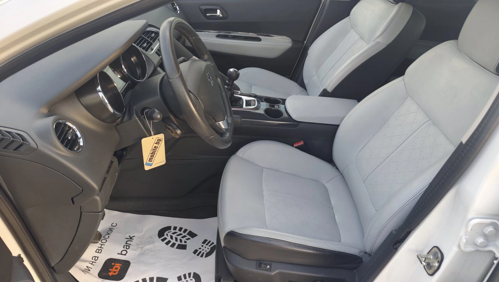Peugeot 3008 2.0 HDI 150kc Navi Кожа Панорама, снимка 11 - Автомобили и джипове - 54838943