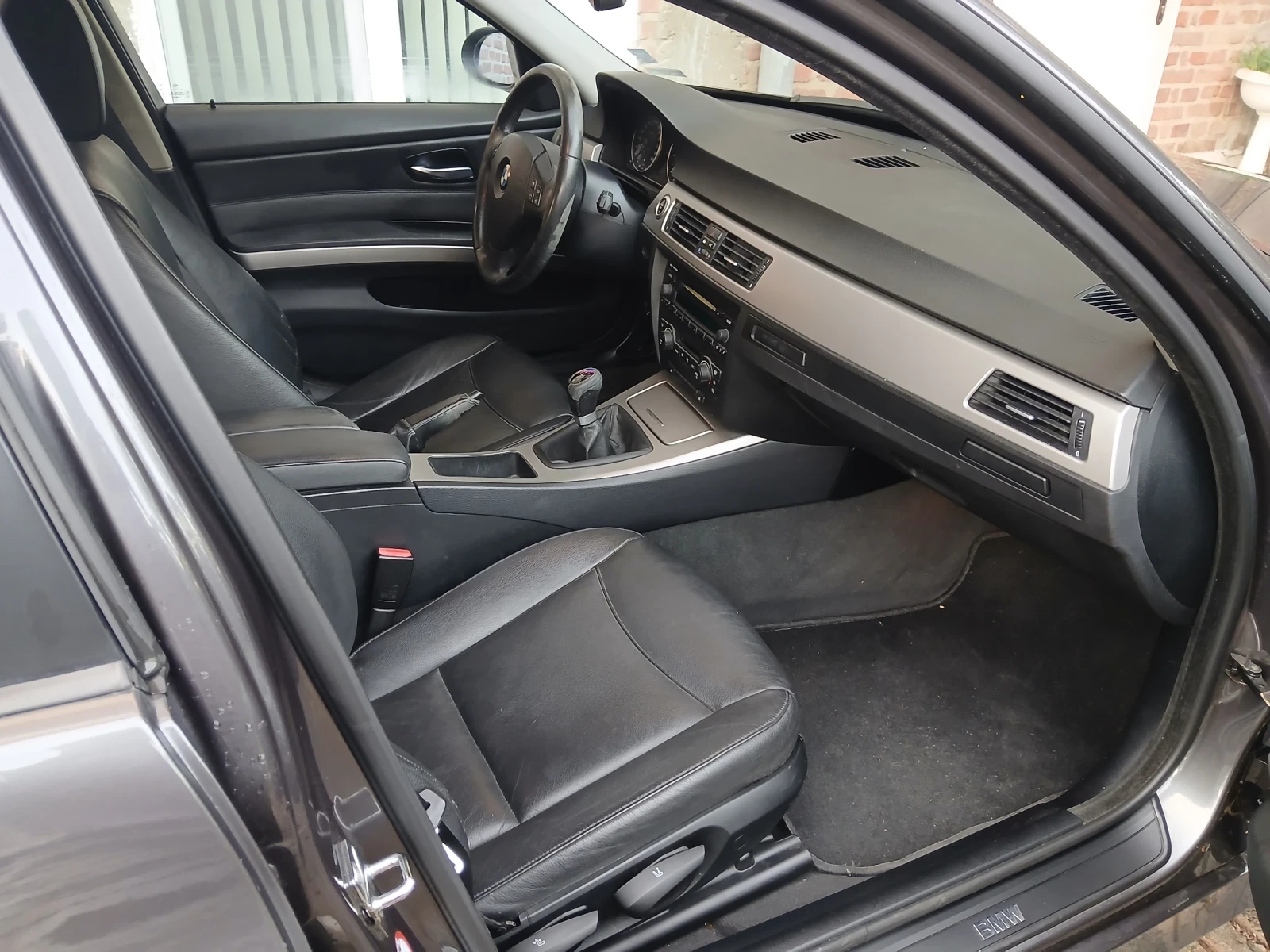 BMW 320, снимка 7 - Автомобили и джипове - 54937418