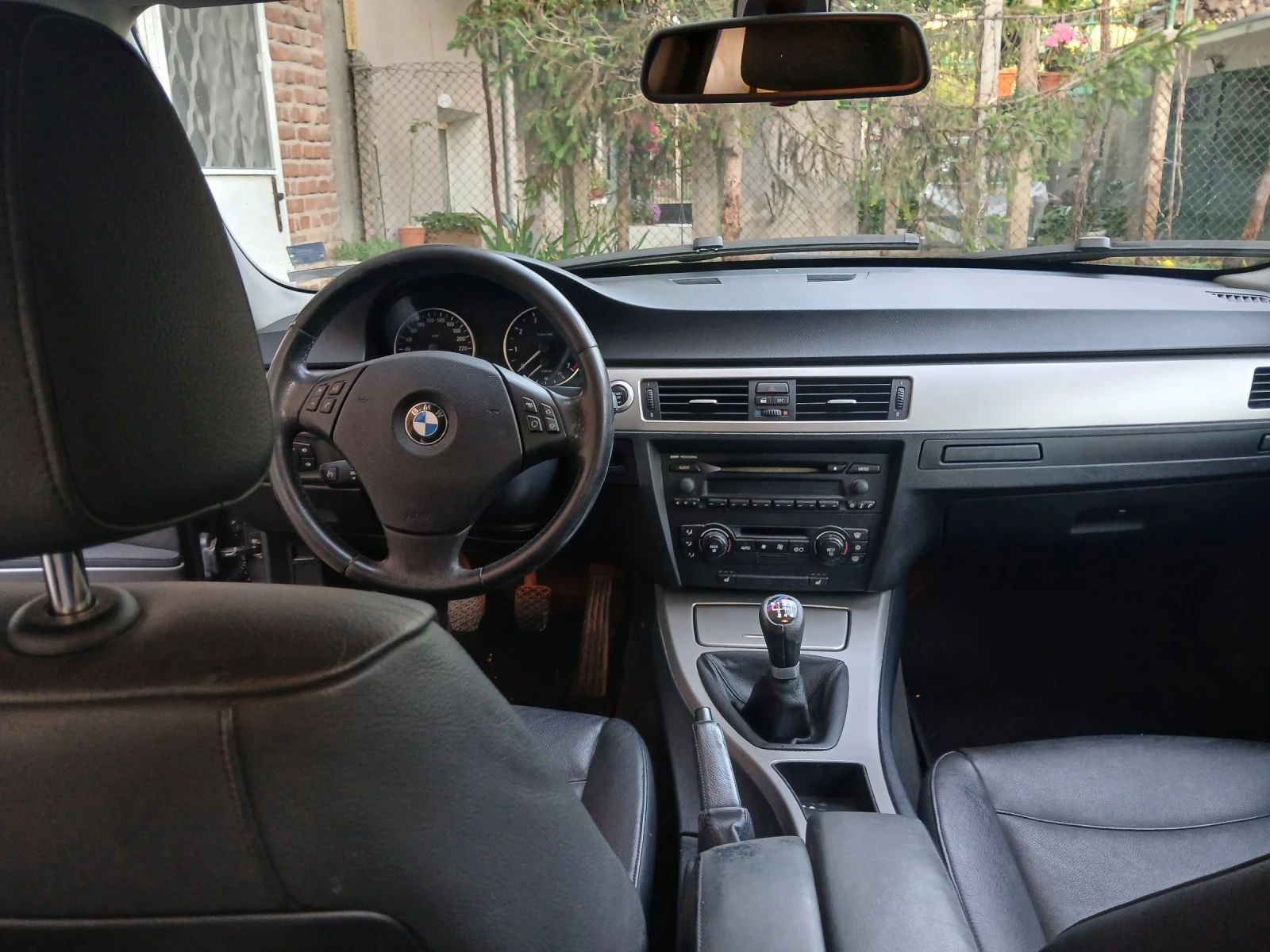 BMW 320, снимка 8 - Автомобили и джипове - 54937418