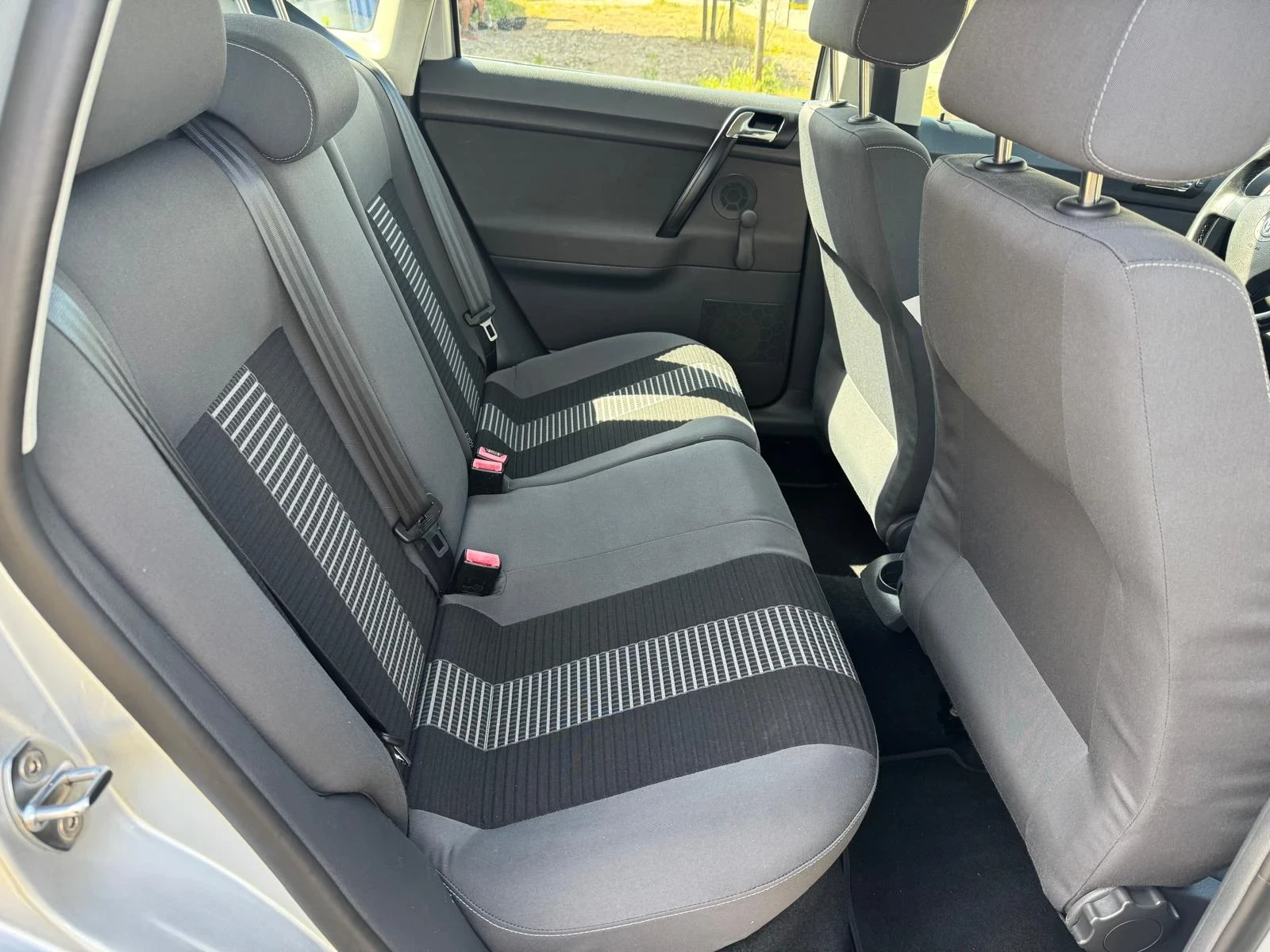 VW Polo 1.2i/KLIMA, снимка 11 - Автомобили и джипове - 55091931