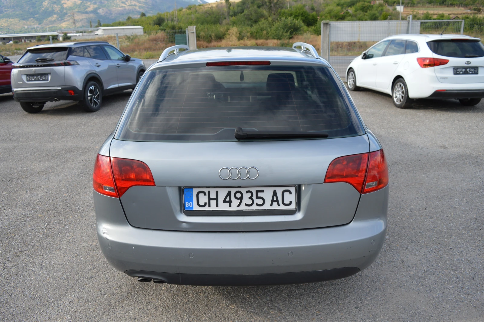 Audi A4 2.0TDI-KLIMATRONIK, снимка 6 - Автомобили и джипове - 55223761