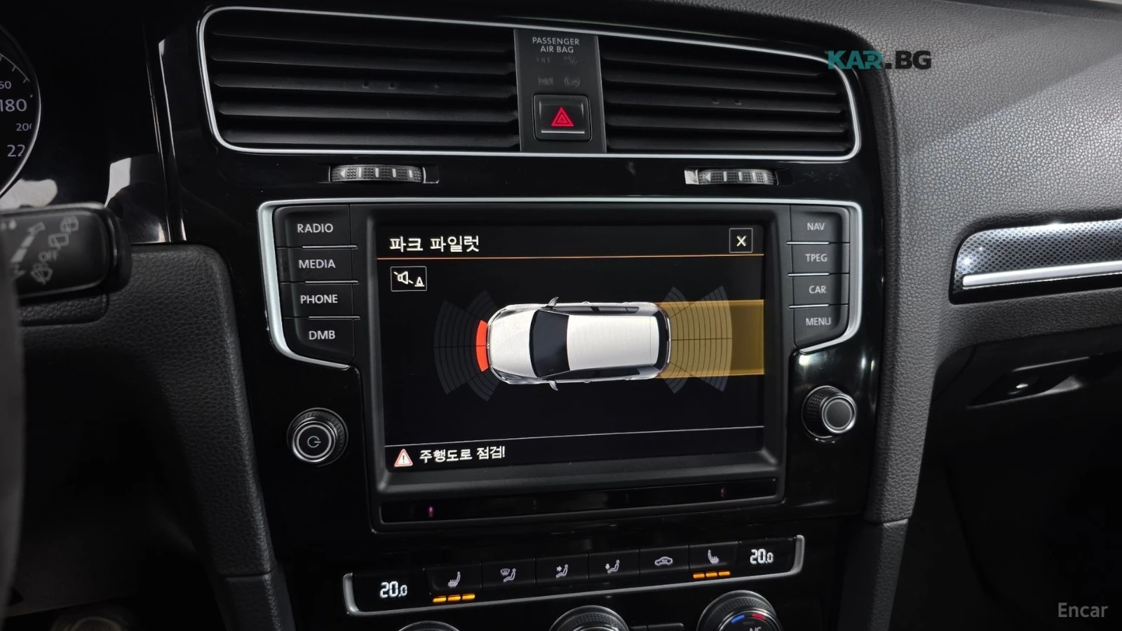 VW Golf 2.0 TDI PREMIUM* КОЖА* ПОДГРЕВ* ПАНО* НАВИ* КАМЕРА, снимка 15 - Автомобили и джипове - 56047035