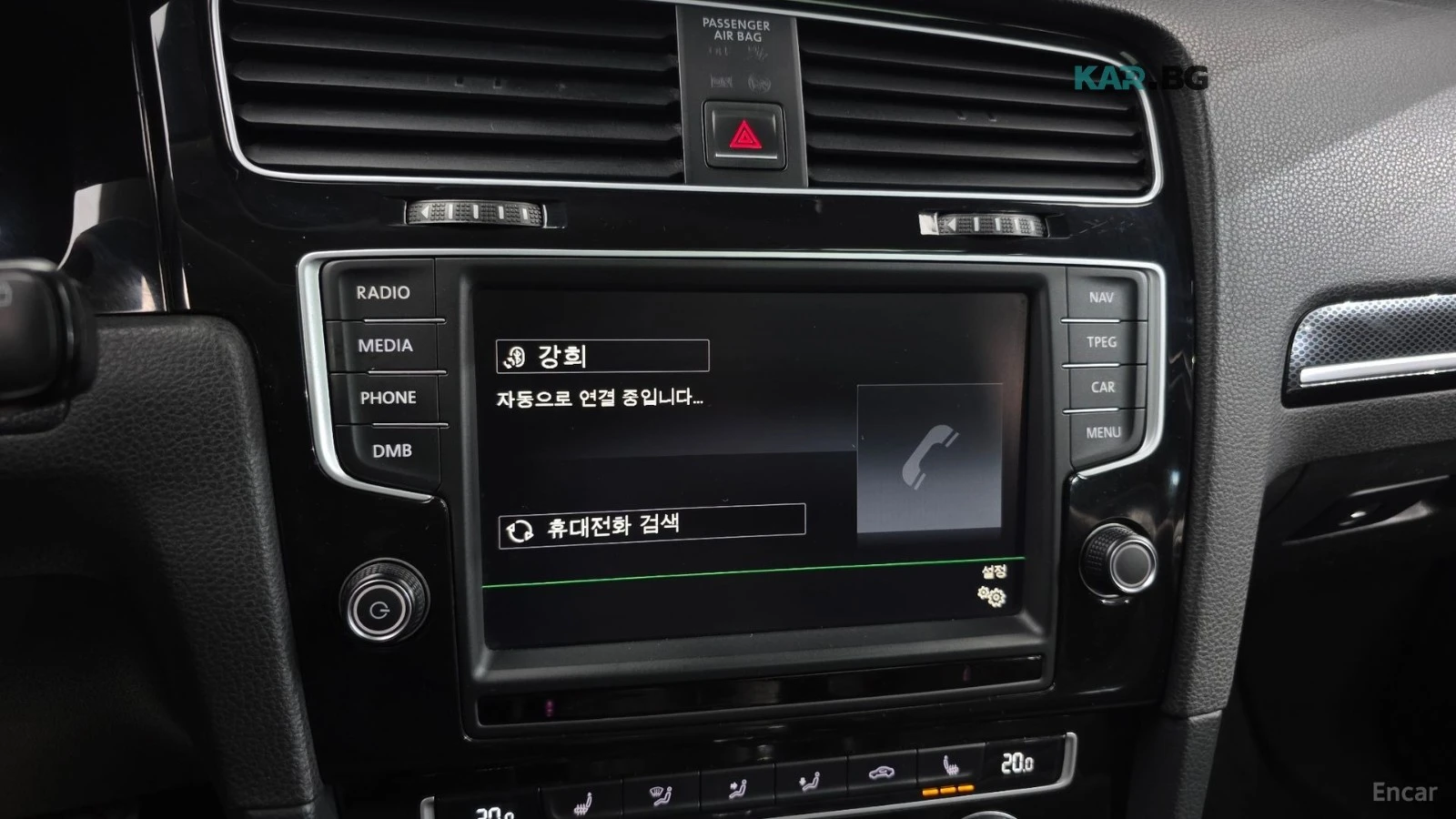 VW Golf 2.0 TDI PREMIUM* КОЖА* ПОДГРЕВ* ПАНО* НАВИ* КАМЕРА, снимка 16 - Автомобили и джипове - 56047035