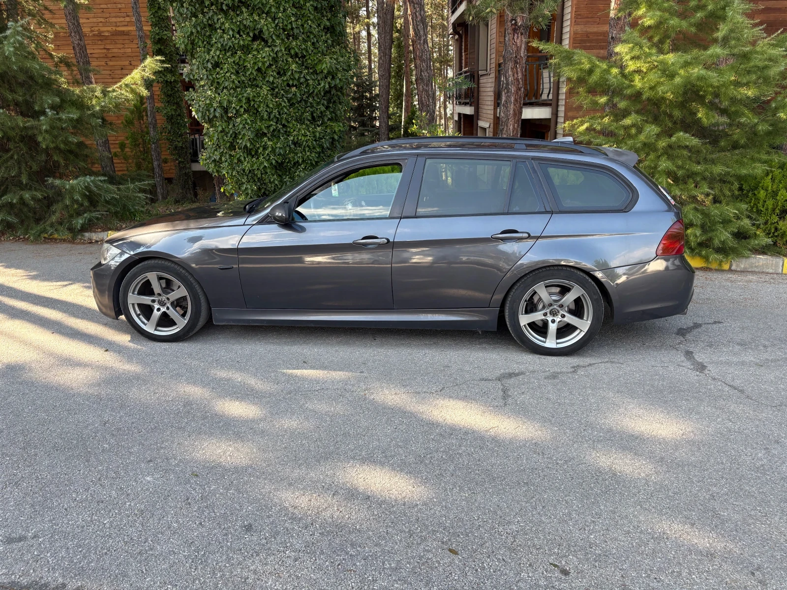 BMW 320, снимка 3 - Автомобили и джипове - 56216198