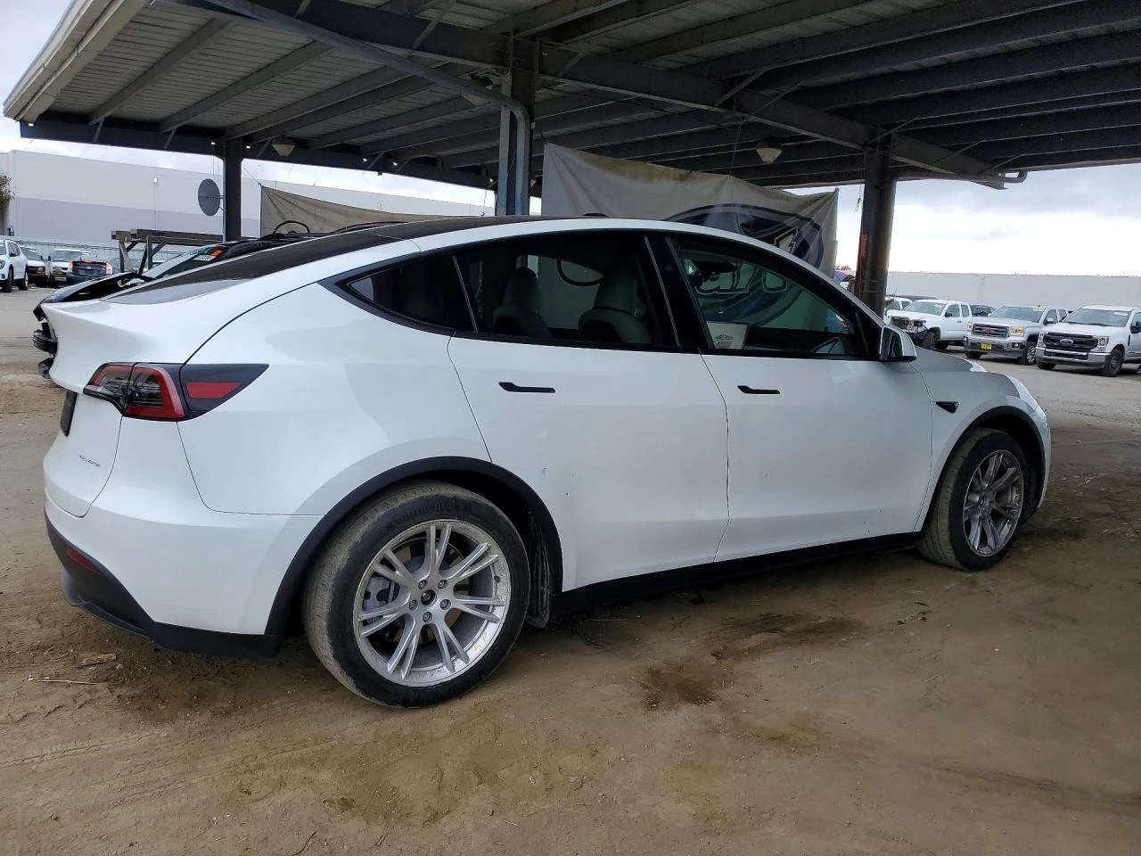 Tesla Model Y LONG RANGE DUAL MOTOR AWD ТЕРМОПОМПА* , снимка 6 - Автомобили и джипове - 56426667