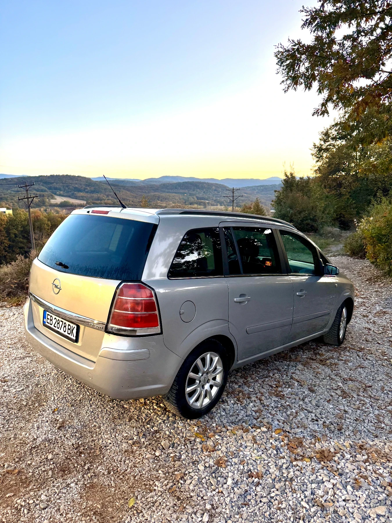 Opel Zafira 1.9 CDTi 120к.с., снимка 5 - Автомобили и джипове - 56646799