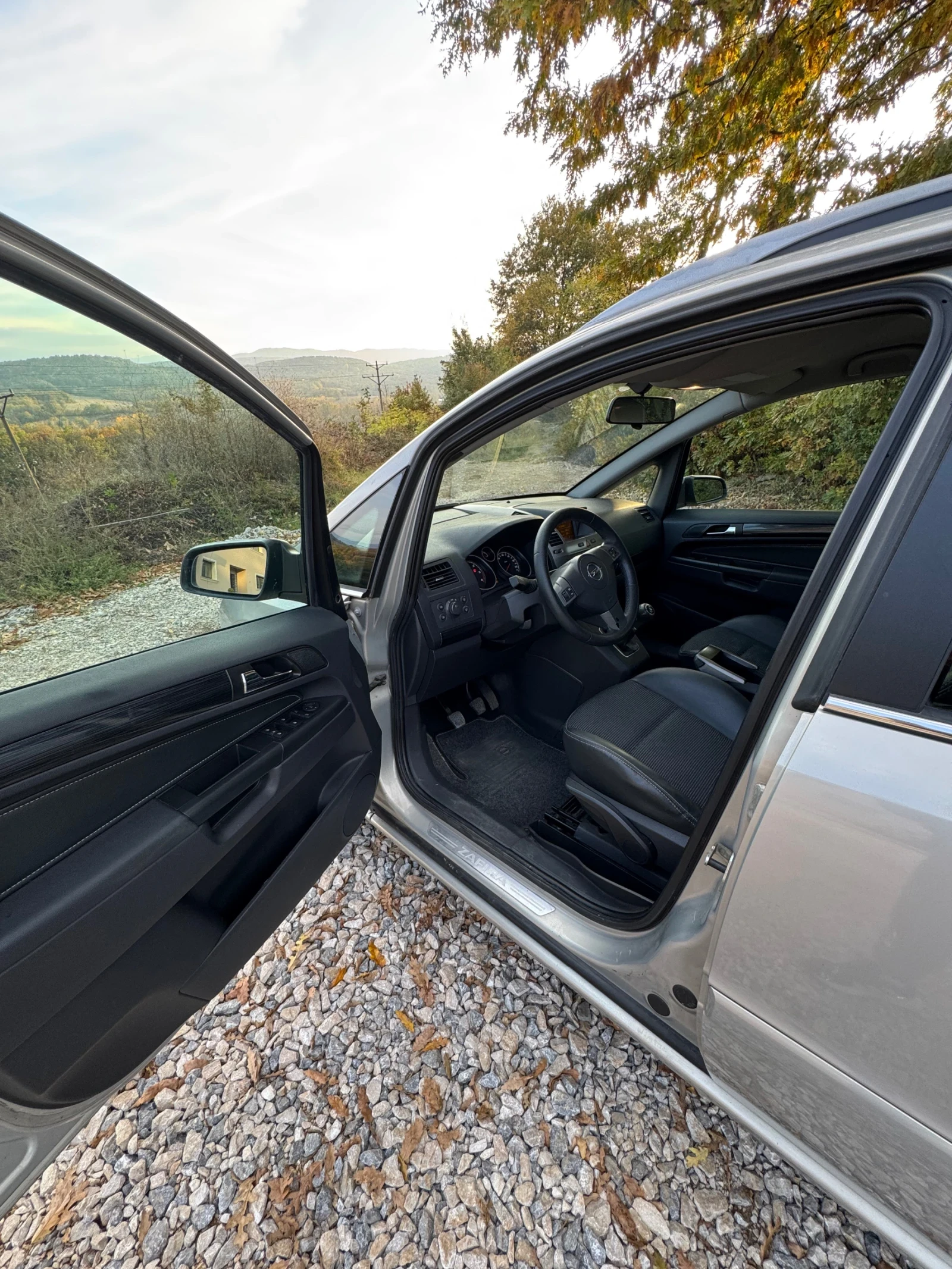 Opel Zafira 1.9 CDTi 120к.с., снимка 9 - Автомобили и джипове - 56646799