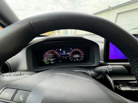 Toyota C-HR HYBRID 1.8, снимка 5