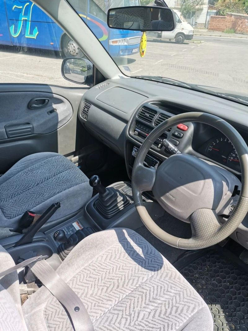 Suzuki Grand vitara 1.6 Бензин-Газ, снимка 10 - Автомобили и джипове - 47188571