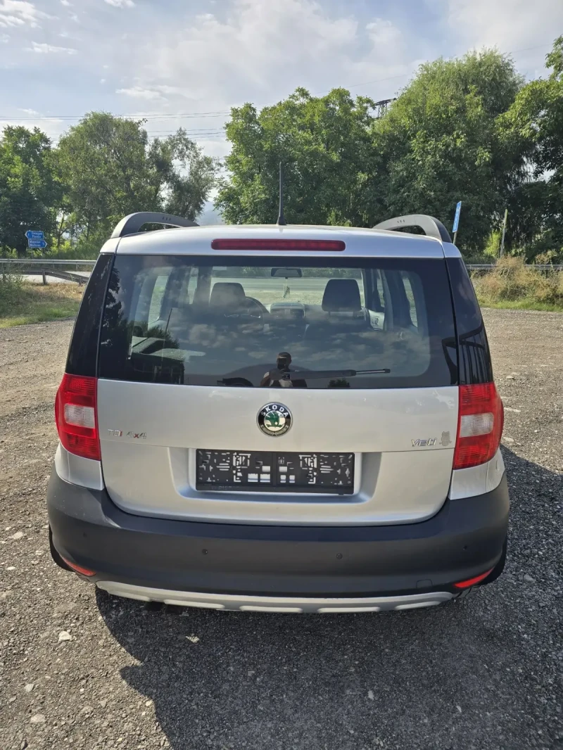 Skoda Yeti Нов внос.Топ състояние , снимка 4 - Автомобили и джипове - 51363178
