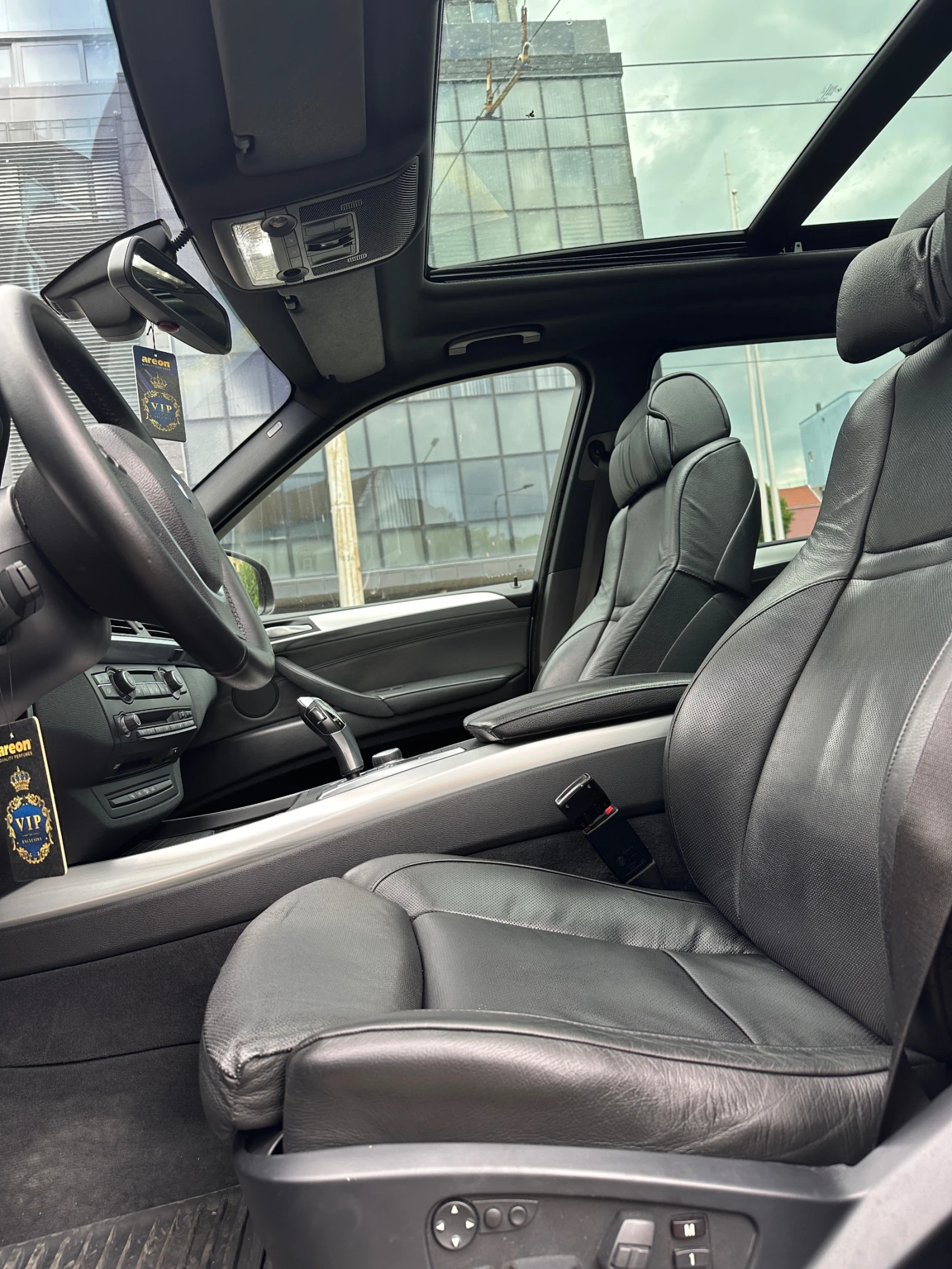 BMW X5 РеалниКМ, Обслужен, ТаблетОбдухване, Панорама, Key - изображение 7