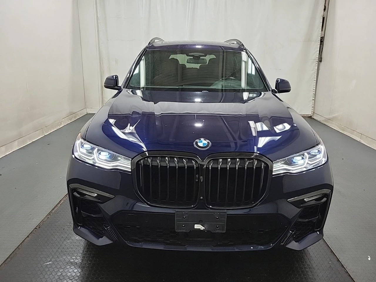 BMW X7 * CARFAX * АВТО КРЕДИТ * ЦЕНА ДО БГ! - изображение 2