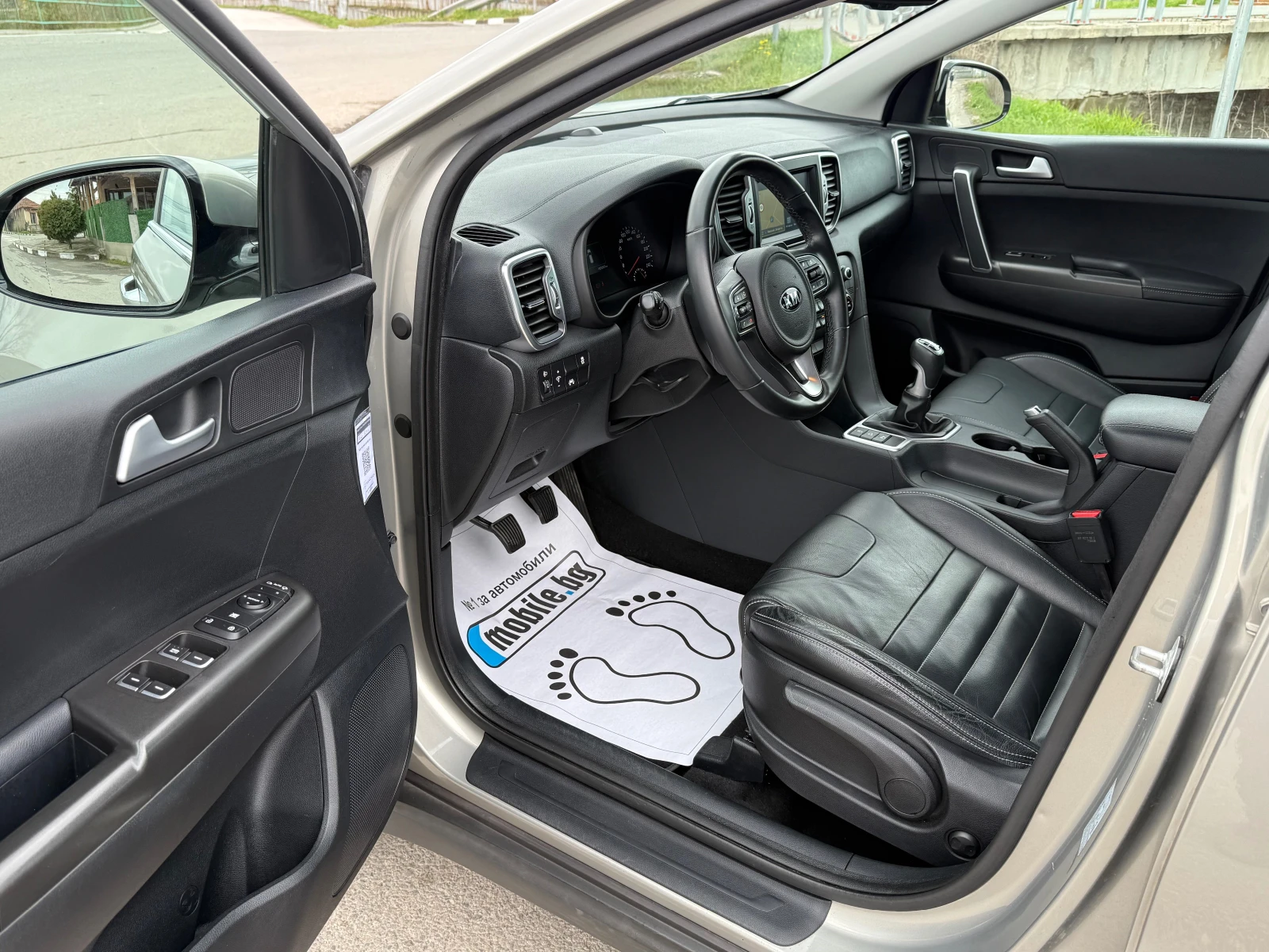 Kia Sportage 1.6 GDI, снимка 13 - Автомобили и джипове - 53935124