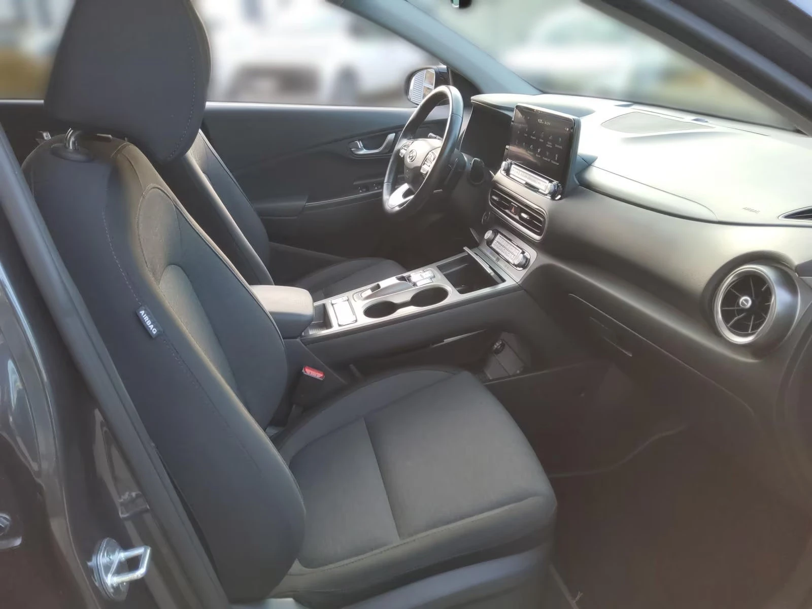 Hyundai Kona EV/136HP/SELECT/CAM/NAVI/LED/CPLAY/KLESS/DIGI/253q, снимка 11 - Автомобили и джипове - 54413772