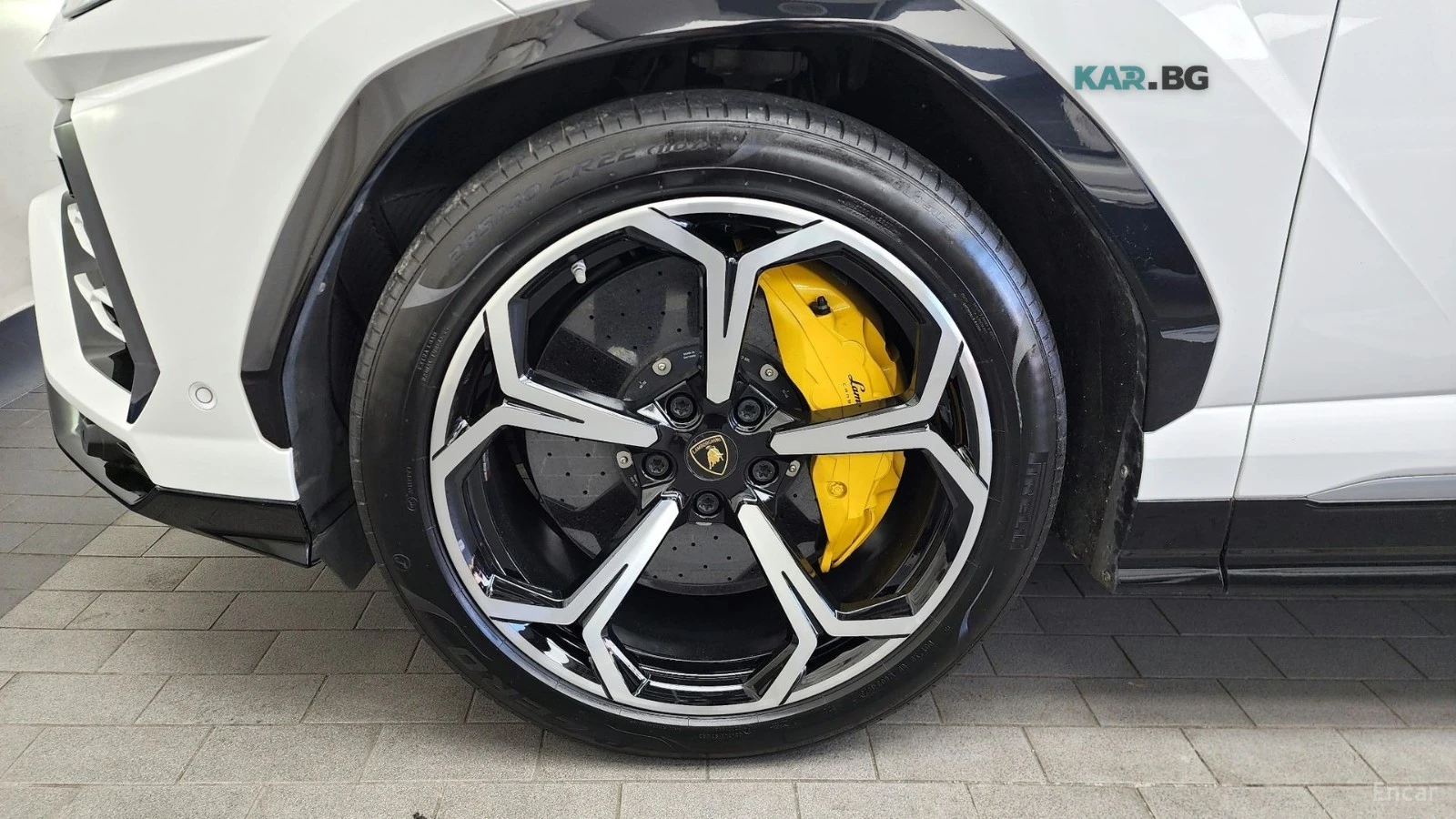 Lamborghini Urus * ПОДГРЕВ* ОБДУХВАНЕ* ПАНОРАМА* 360* HEAD-UP* TOP*, снимка 5 - Автомобили и джипове - 54893049