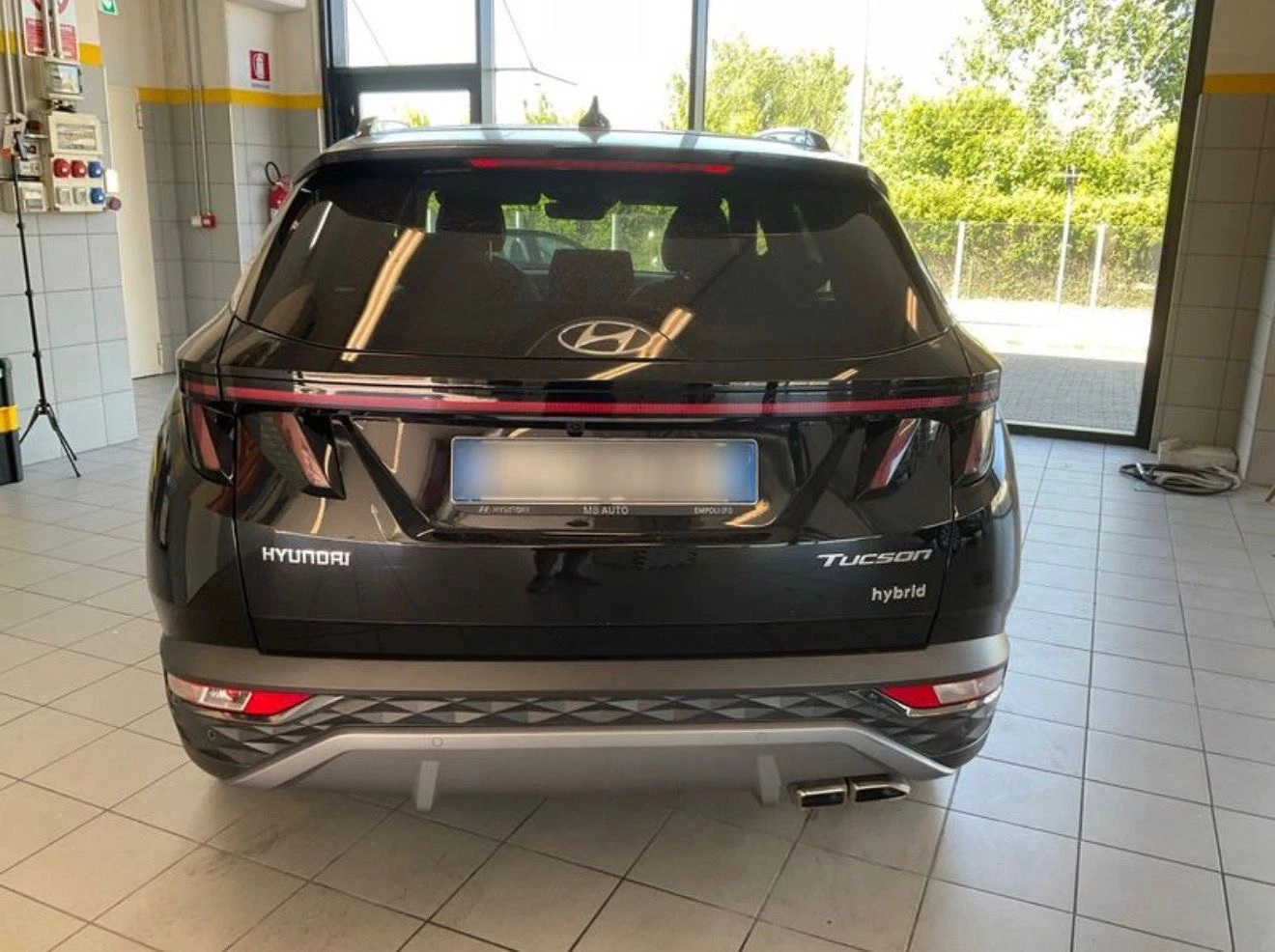 Hyundai Tucson 1.6Hybrid FULL Лизинг през Уникредит по 320 евро, снимка 5 - Автомобили и джипове - 54976636