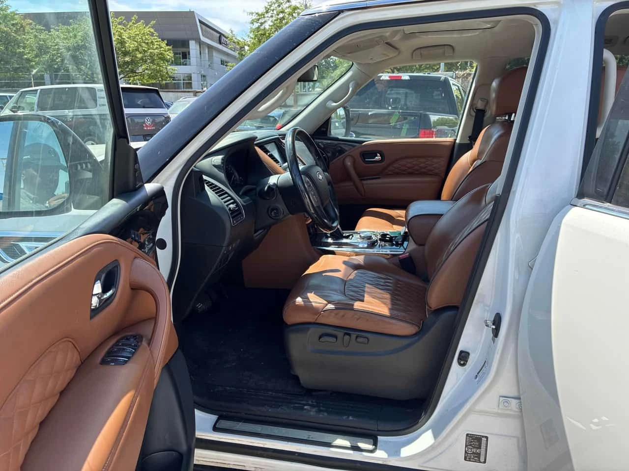 Infiniti QX80  LUXE 7 Passenger /DISTRONIC/BOSE | Mobile.bg � ����������� 5