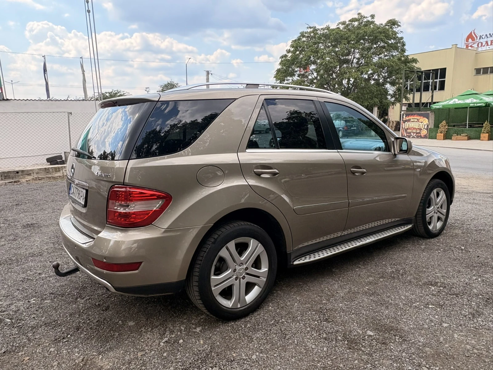 Mercedes-Benz ML 320 4 MATIC DESINGO, снимка 4 - Автомобили и джипове - 55586761