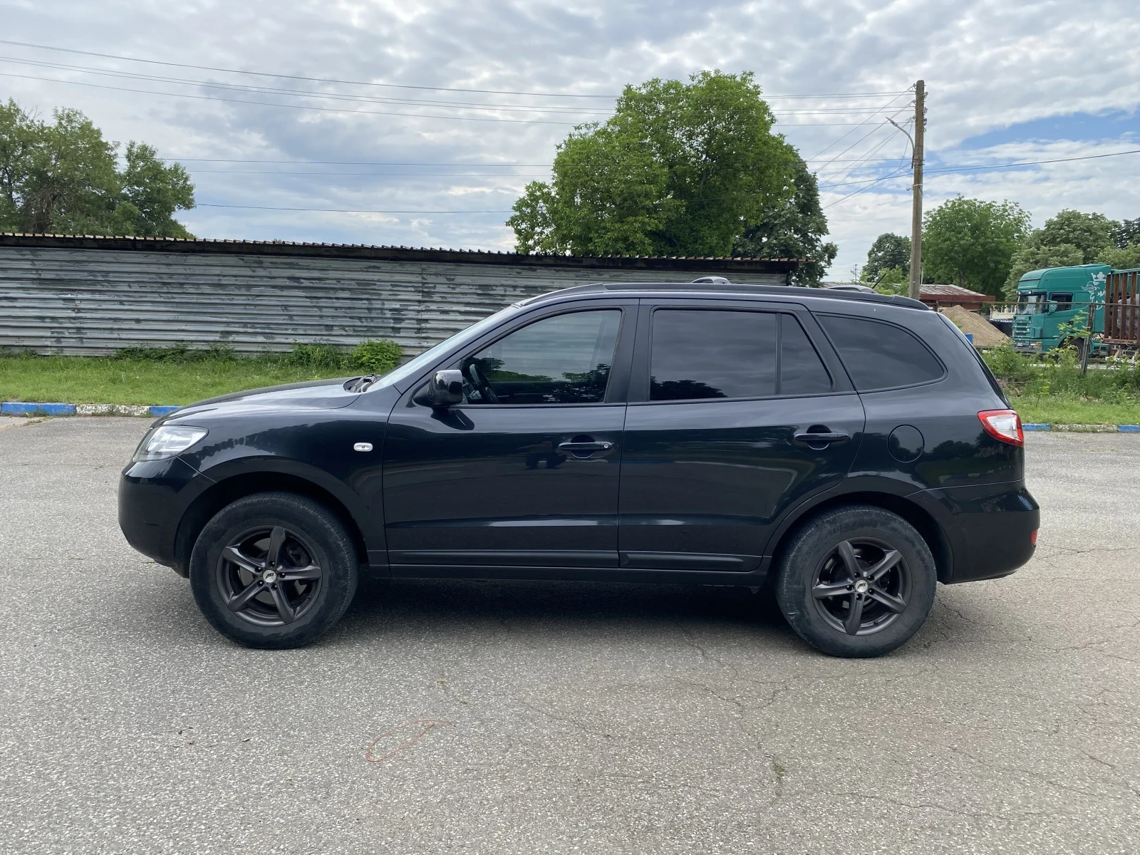 Hyundai Santa fe 2.7V6 GLS, снимка 2 - Автомобили и джипове - 56160424