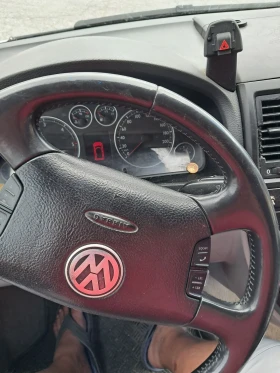 VW Multivan 2.5 174кс., снимка 8