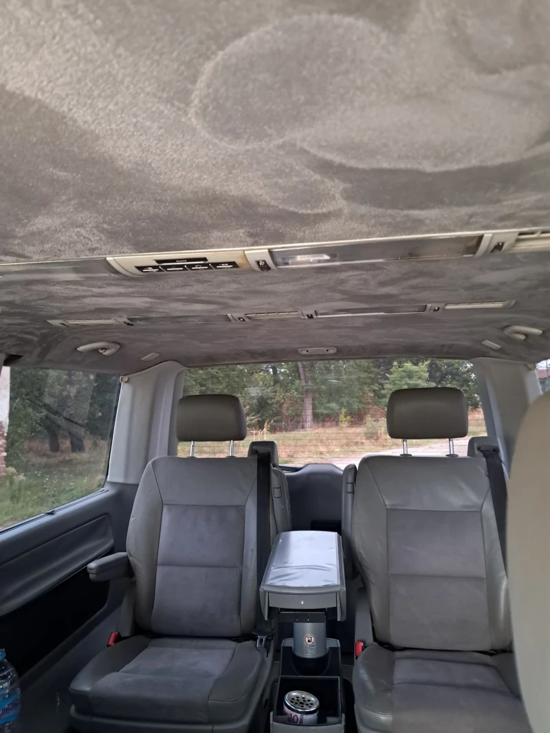 VW Multivan 2.5 174кс., снимка 9 - Бусове и автобуси - 52082668