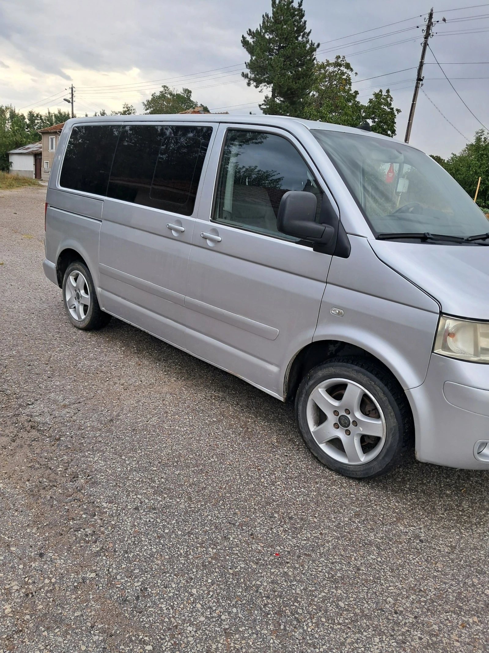 VW Multivan 2.5 174кс. - изображение 2